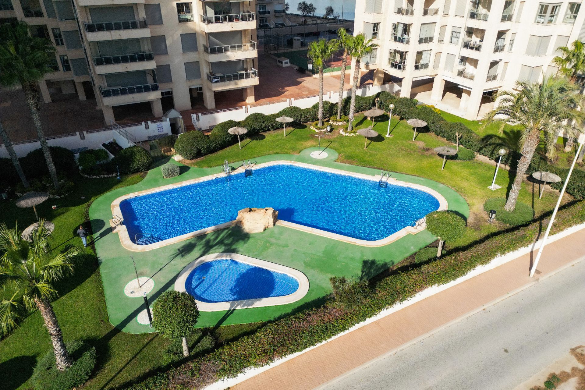 Condominium in Guardamar del Segura, Comunidad Valenciana 12752574