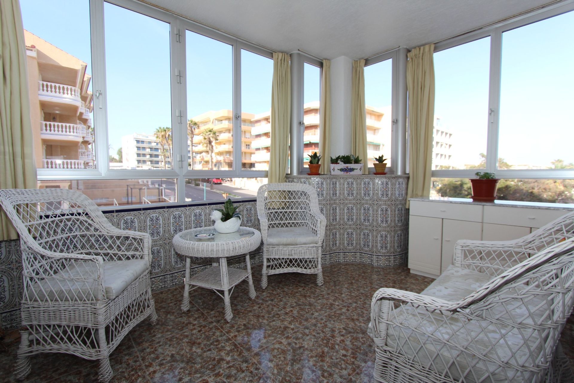 Condominium in Guardamar del Segura, Comunidad Valenciana 12752846