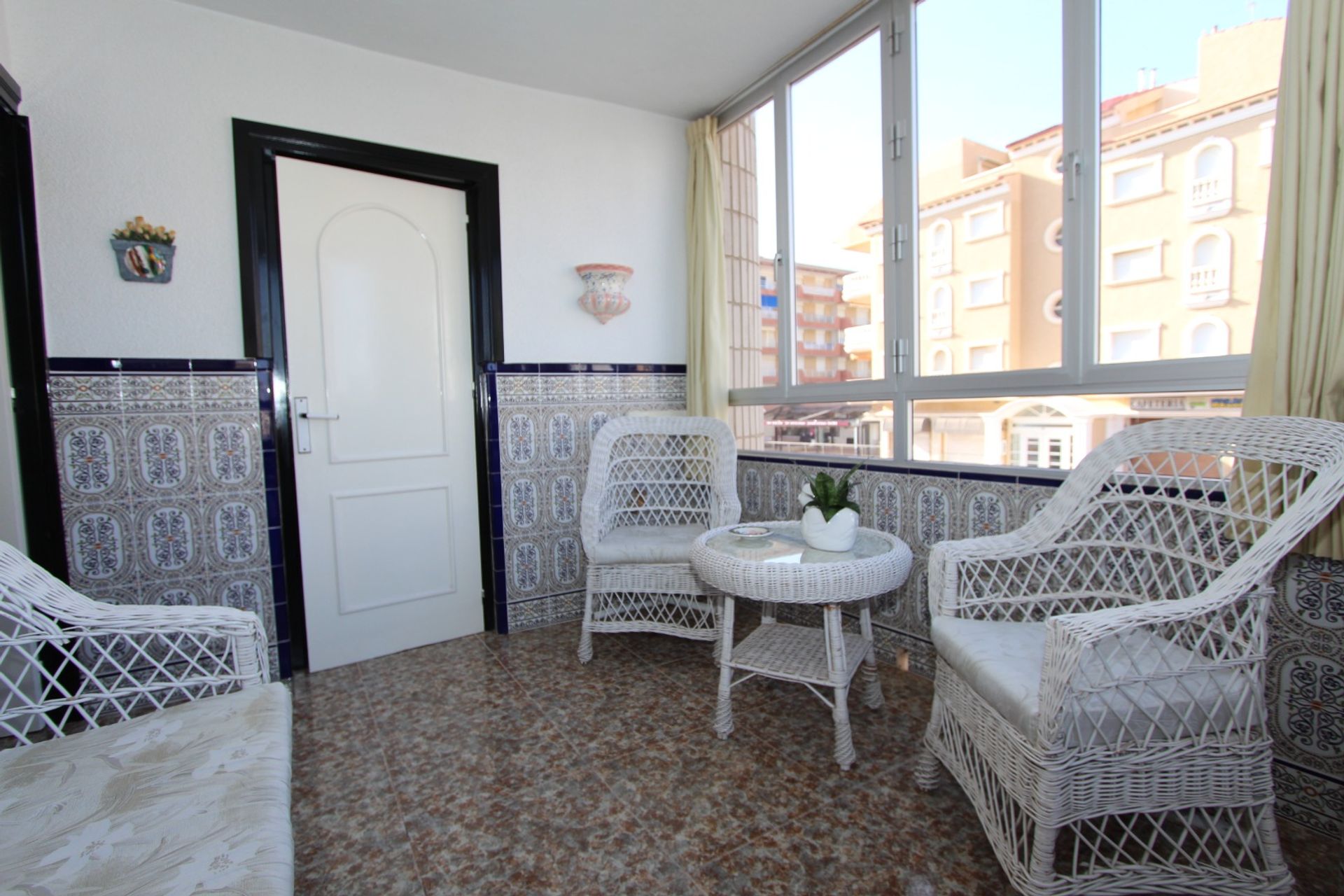 Condominium in Guardamar del Segura, Comunidad Valenciana 12752846