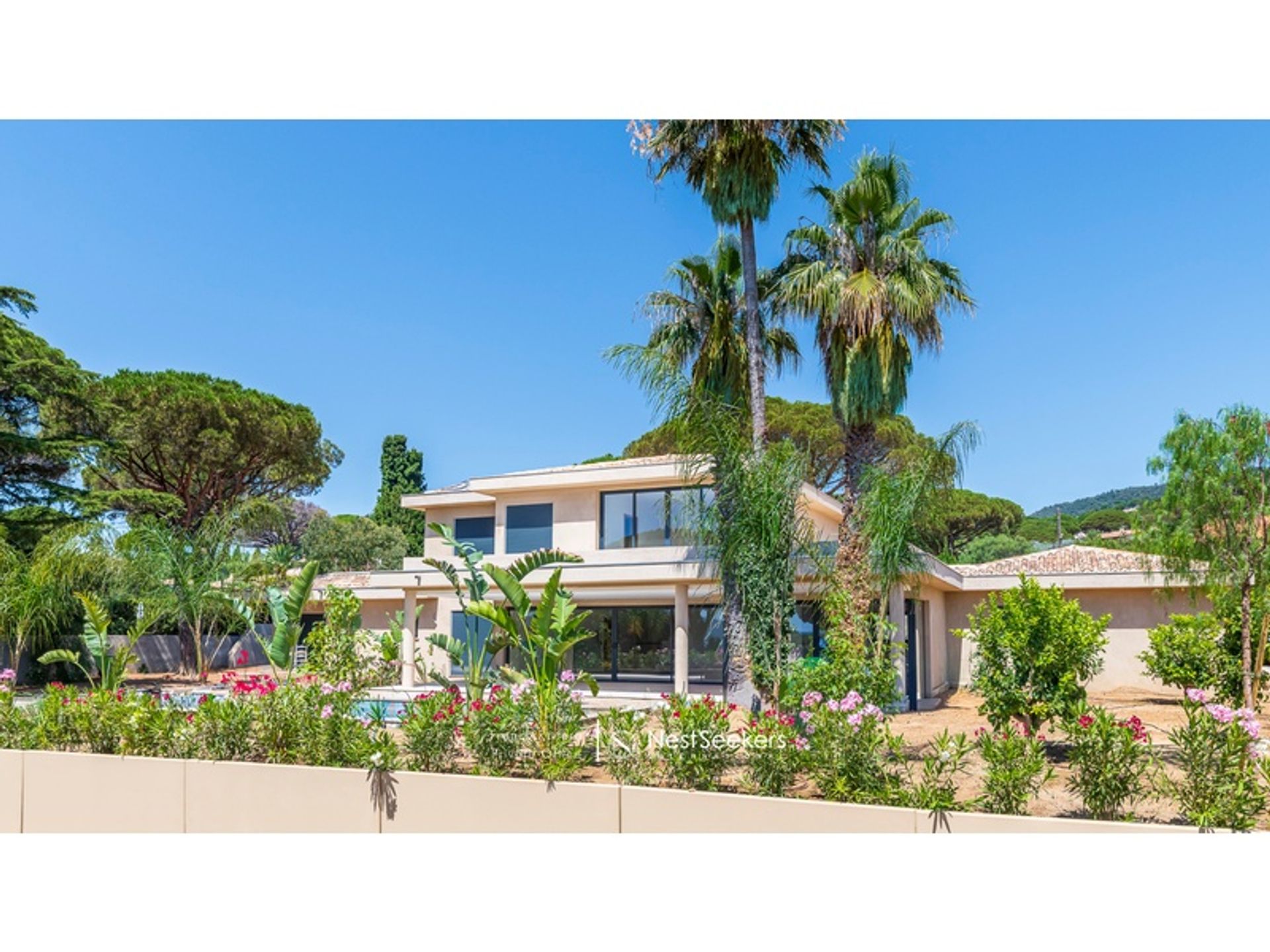 其他 在 Grimaud, Provence-Alpes-Côte d'Azur 12753241