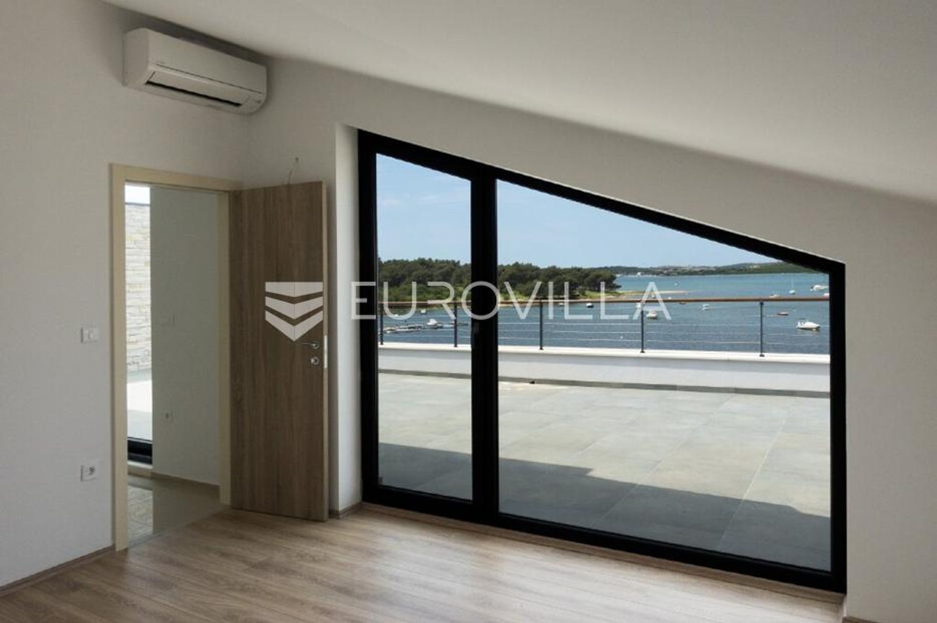 Condominium in Poreč, Istarska županija 12753664