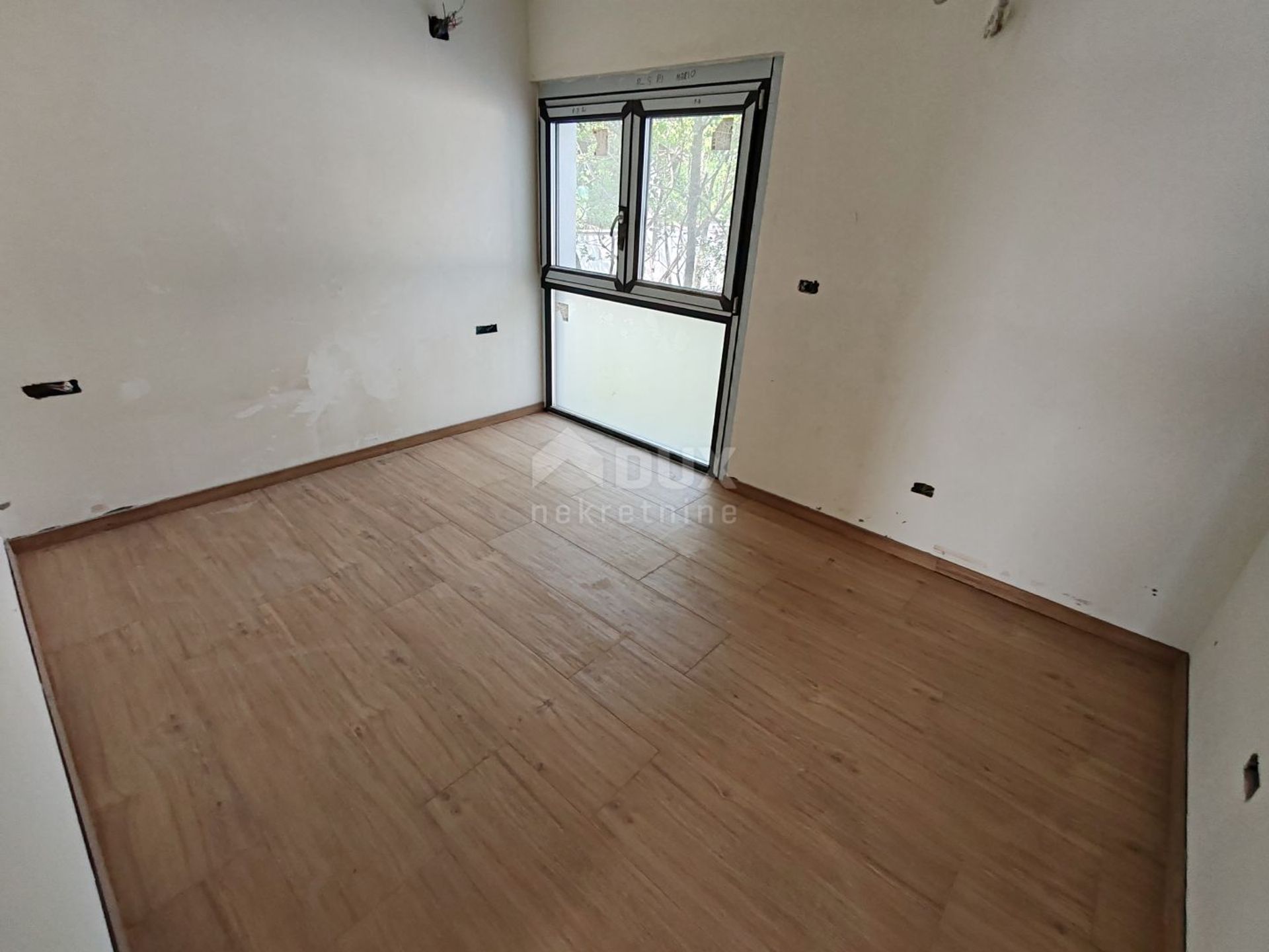 Condominio en Jadranovo, Primorje-Gorski Kotar County 12754352