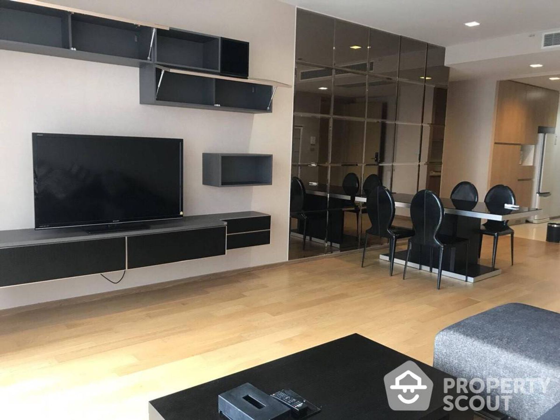 Condominium in Ban Na Song, Krung Thep Maha Nakhon 12758118