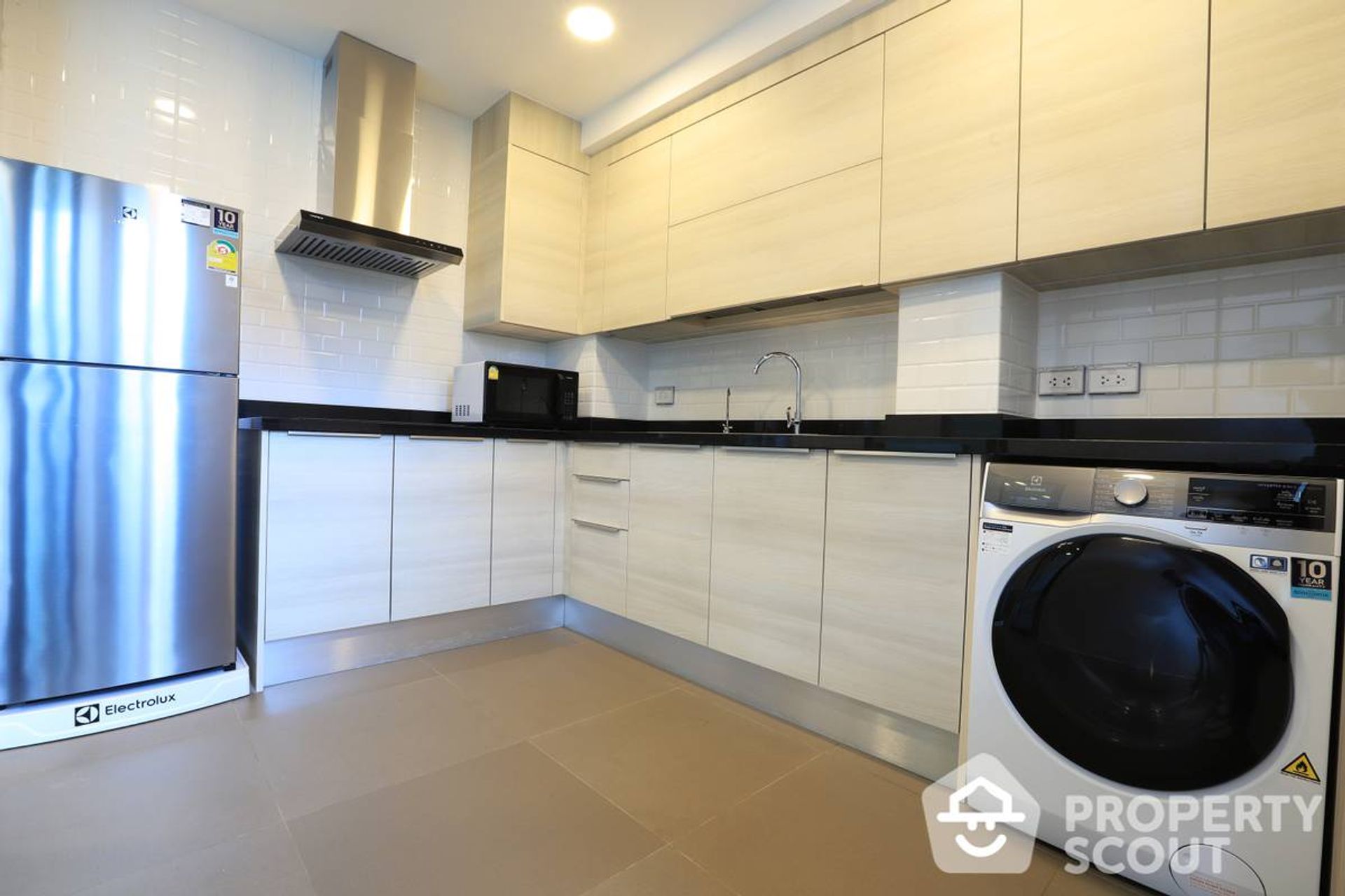 Condominio nel Wattana, Krung Thep Maha Nakhon 12758126