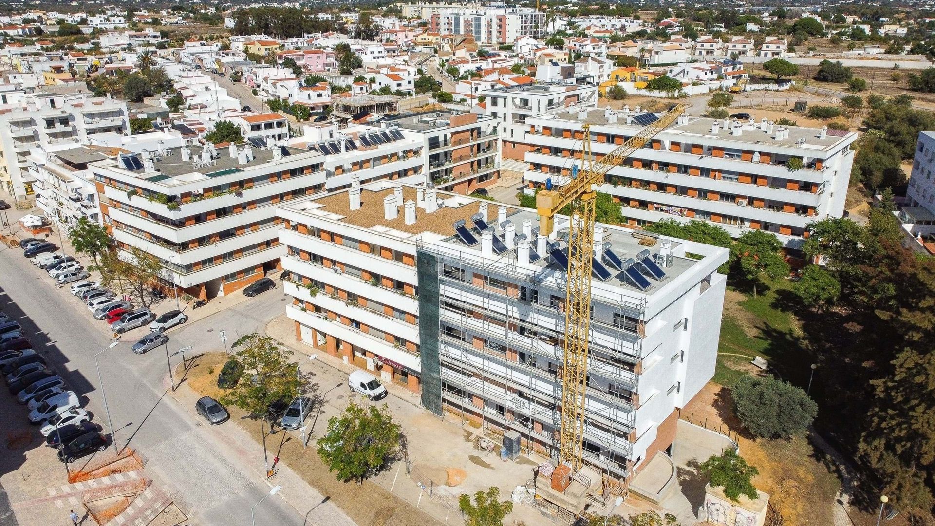 Condominium in Olhão, Faro District 12758271