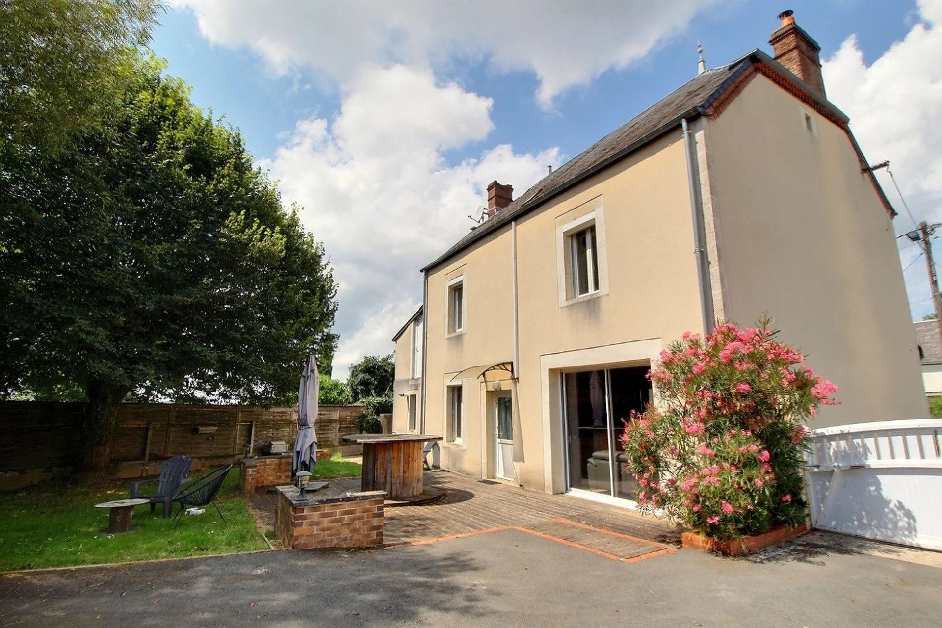 casa no Allogny, Centre-Val de Loire 12758967