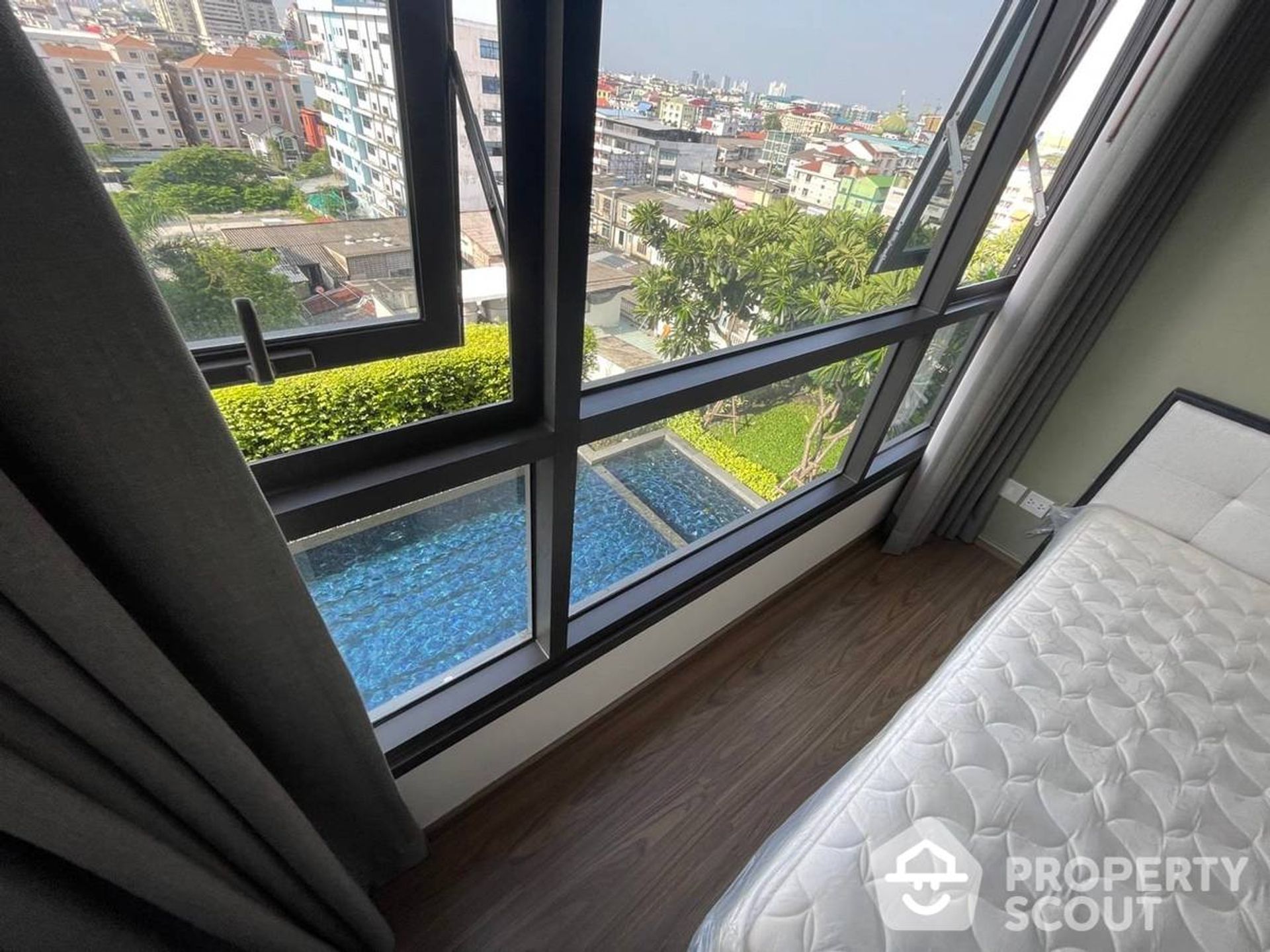 Condominium in , Krung Thep Maha Nakhon 12759537