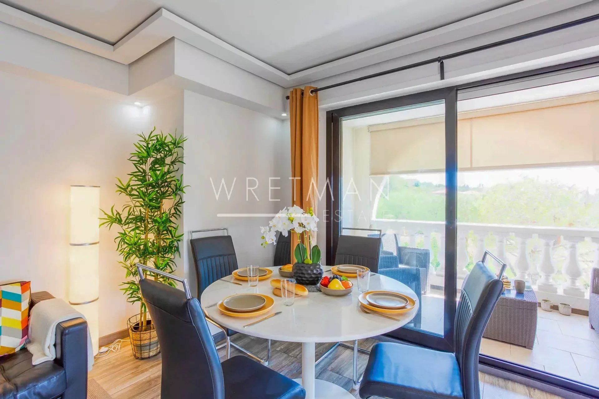 Condominium in Saint-Augustin, Provence-Alpes-Cote d'Azur 12759634