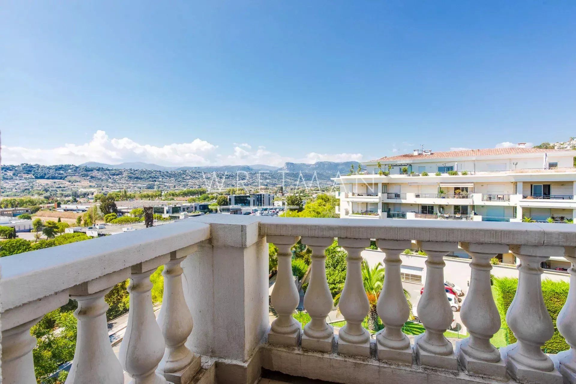 Condominium dans Nice, Alpes-Maritimes 12759634