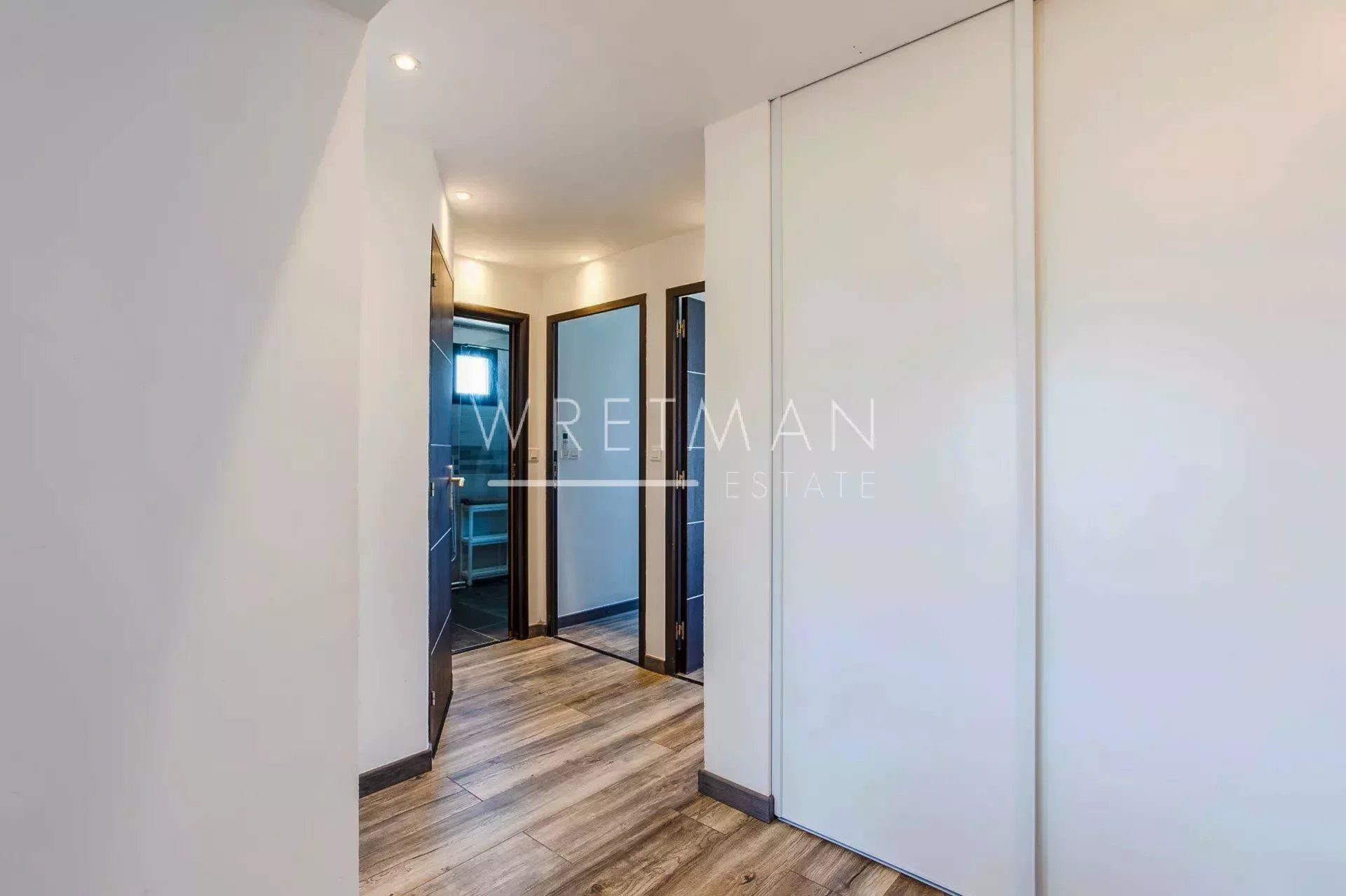 Condominio nel Nice, Alpes-Maritimes 12759634