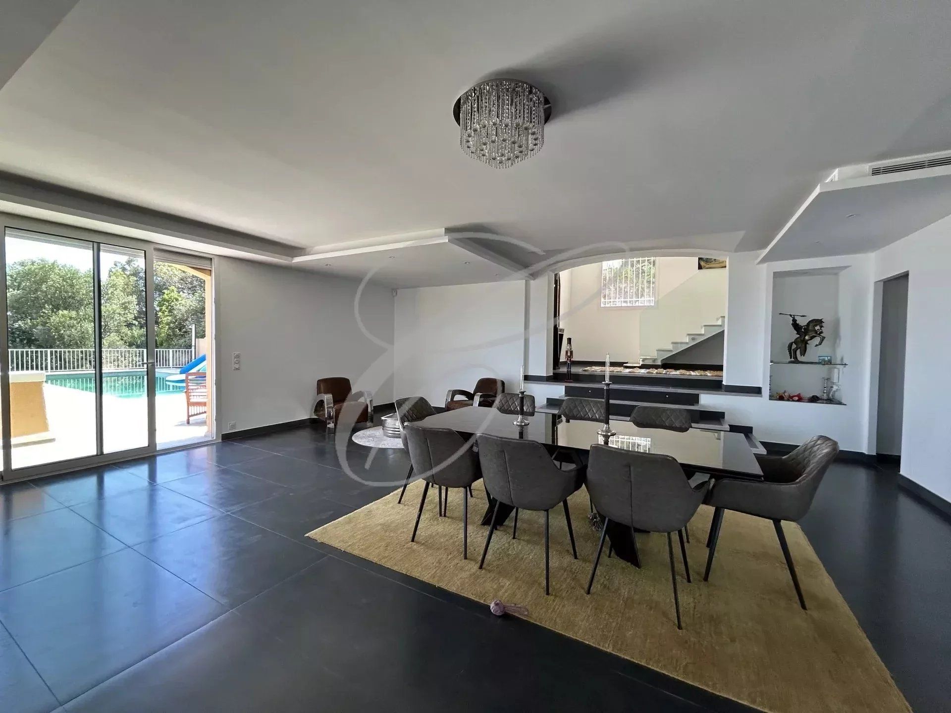 Huis in Menton, Provence-Alpes-Côte d'Azur 12759661