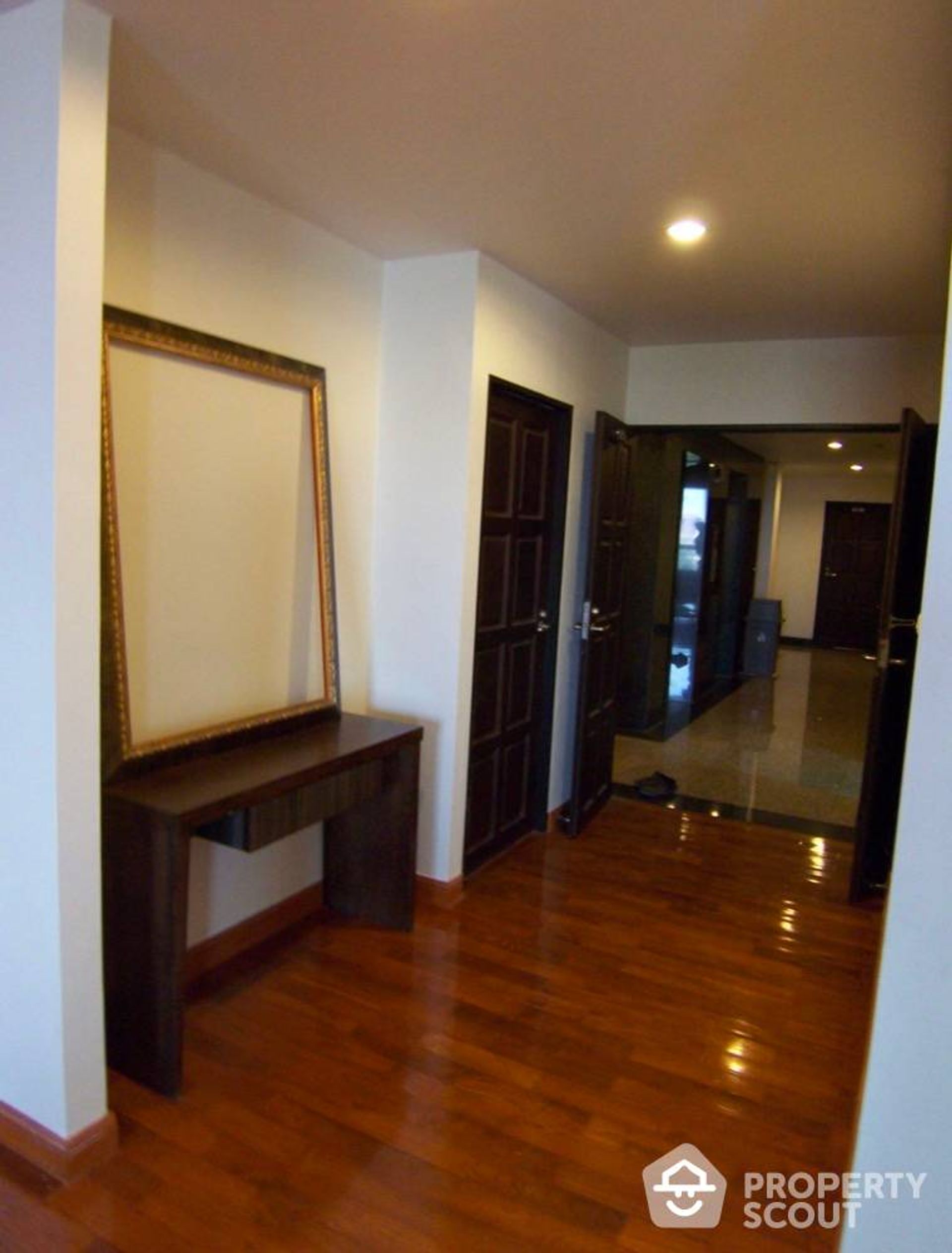 Condominium in Ban Na Song, Krung Thep Maha Nakhon 12761135