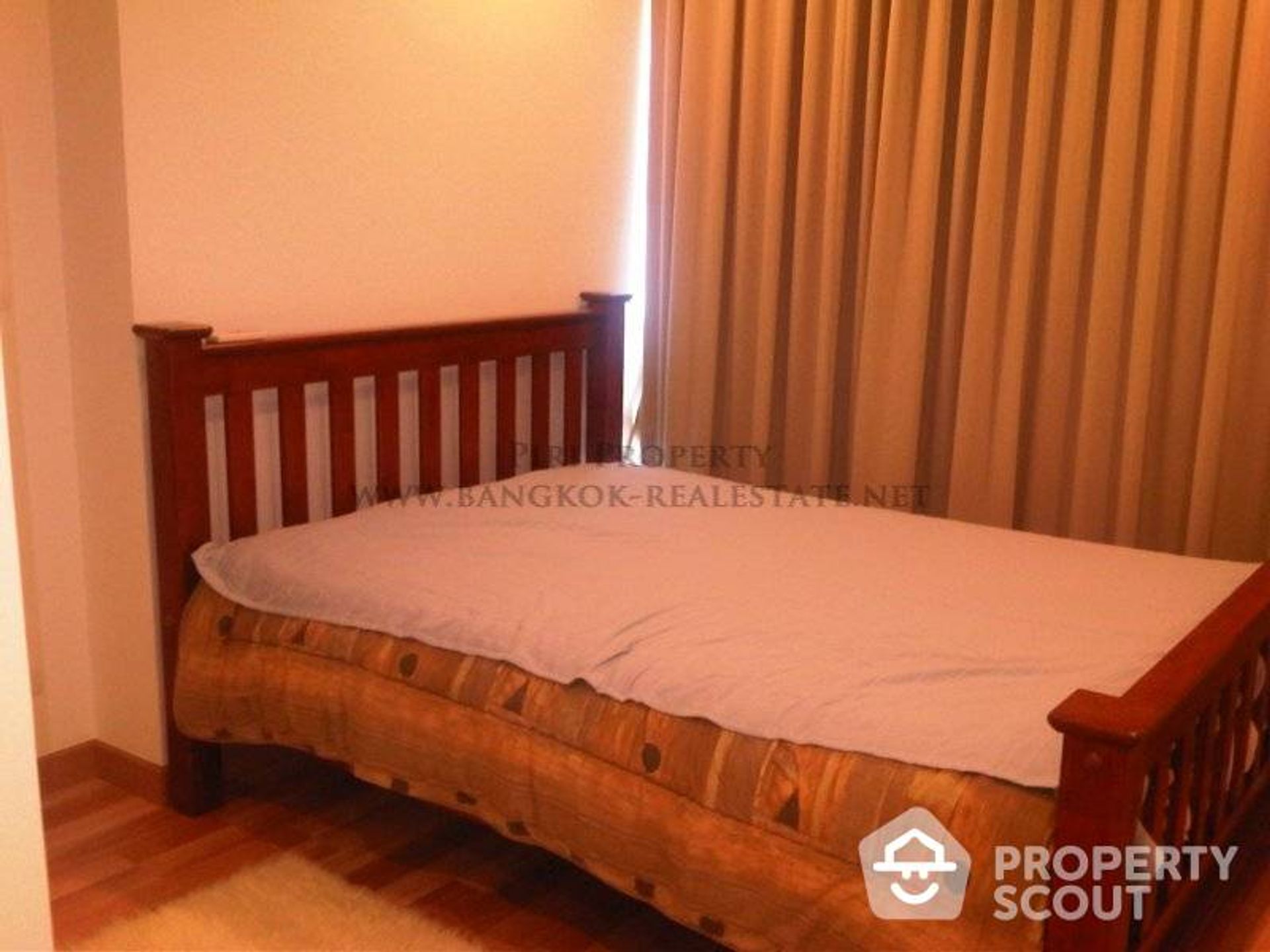 Condominio en Phra Khanong, Krung Thep Maha Nakhon 12761262