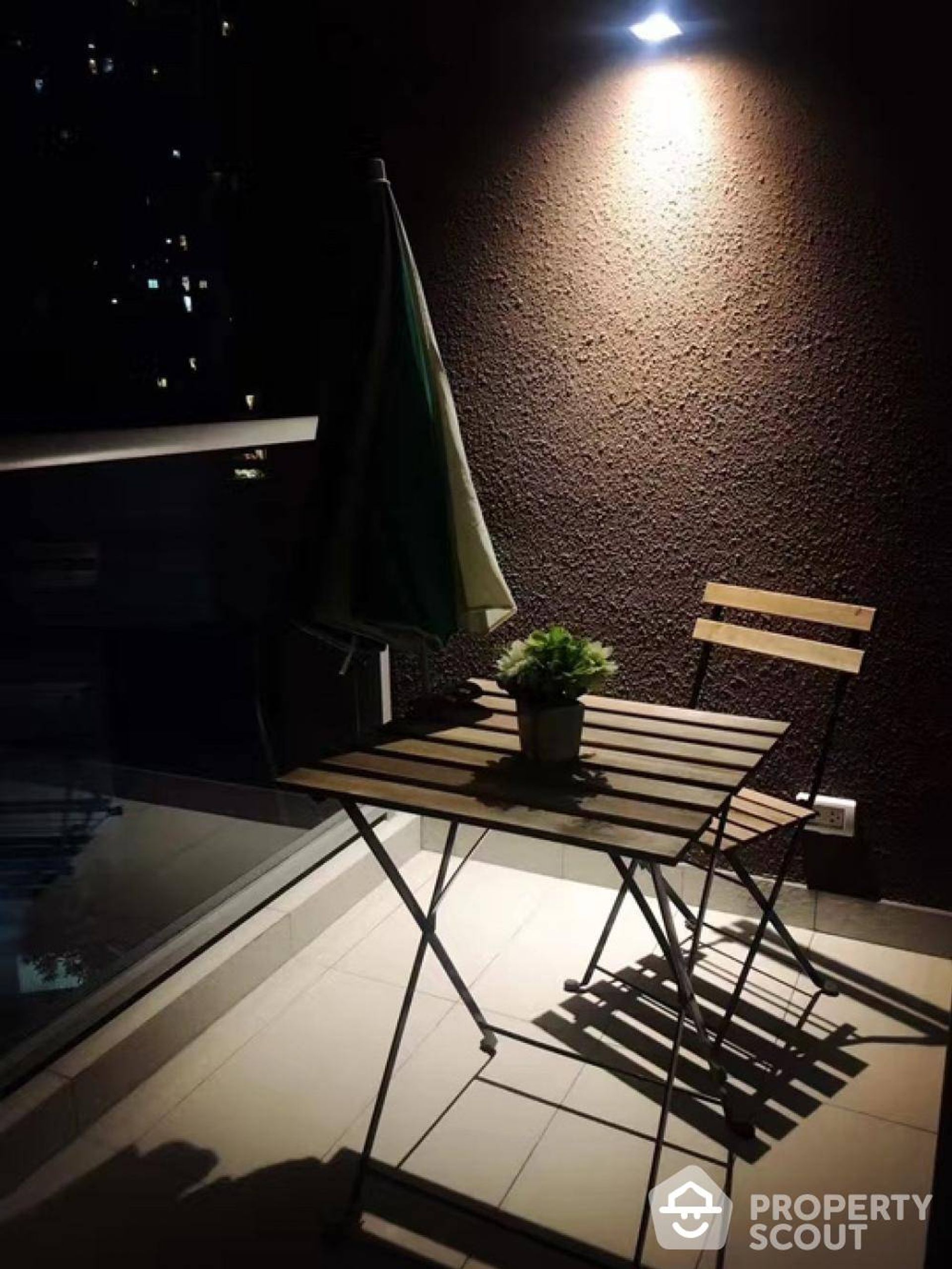 Condominio nel Wattana, Krung Thep Maha Nakhon 12761268