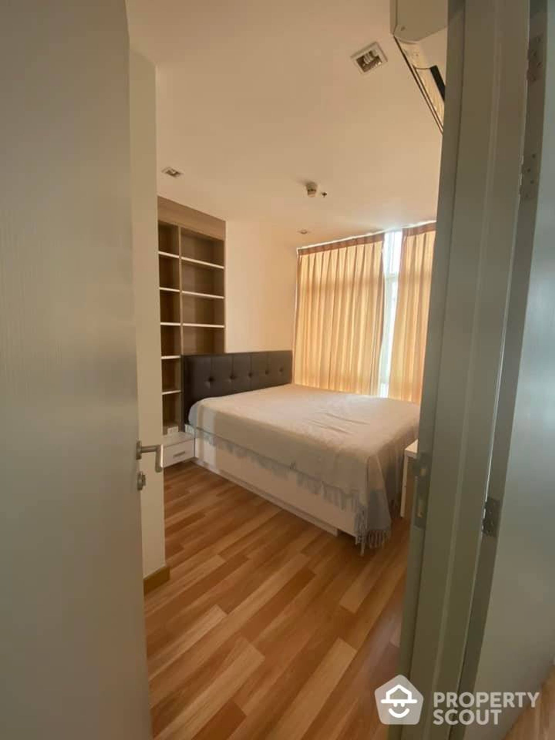 Condominio en Phra Khanong, Krung Thep Maha Nakhon 12761273