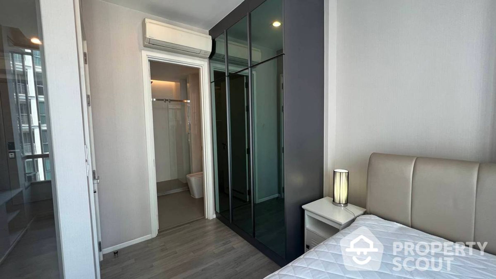 Condominium dans Phra Khanong, Krung Thep Maha Nakhon 12761336