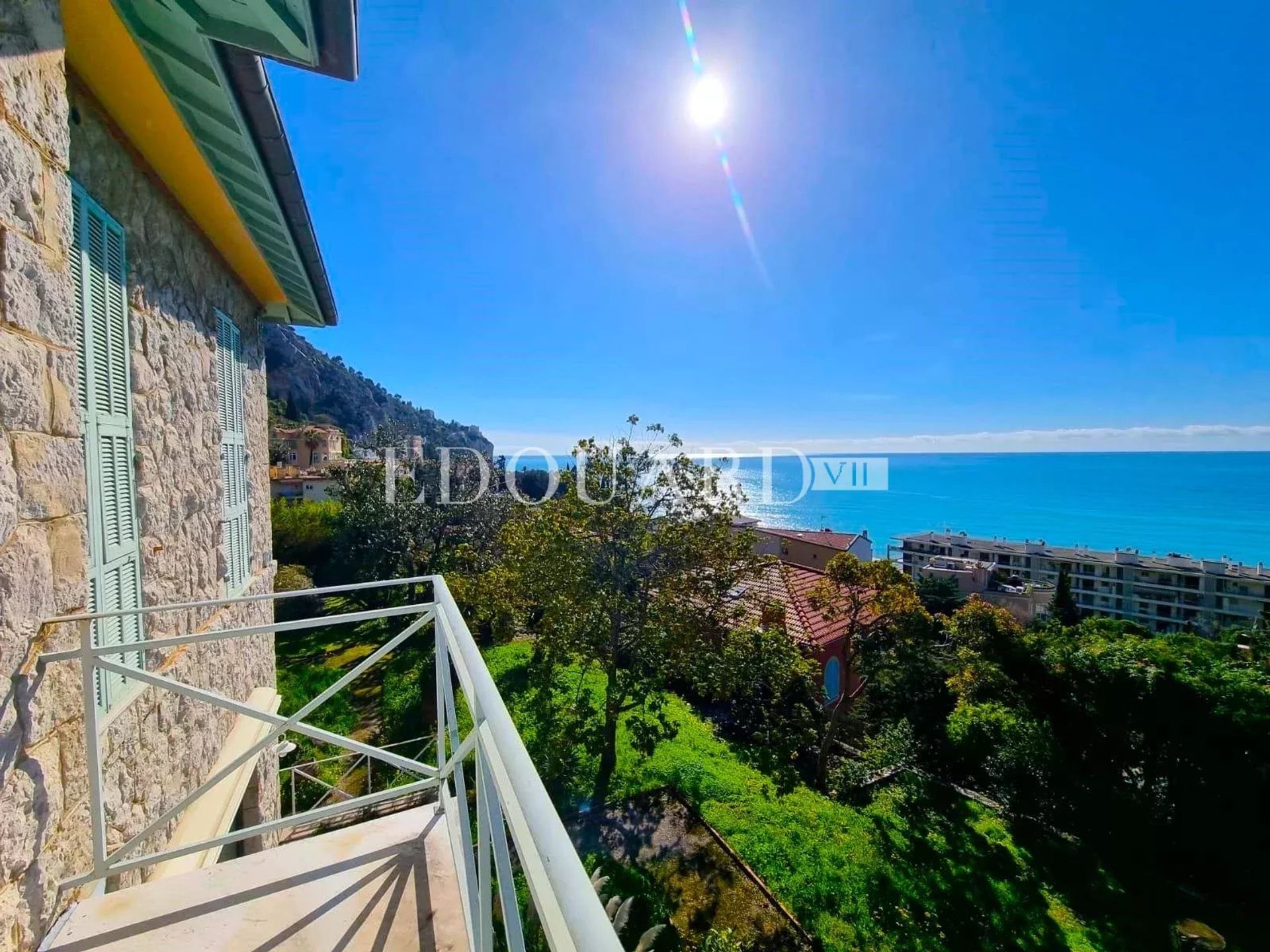 Rumah di Menton, Provence-Alpes-Cote d'Azur 12761488