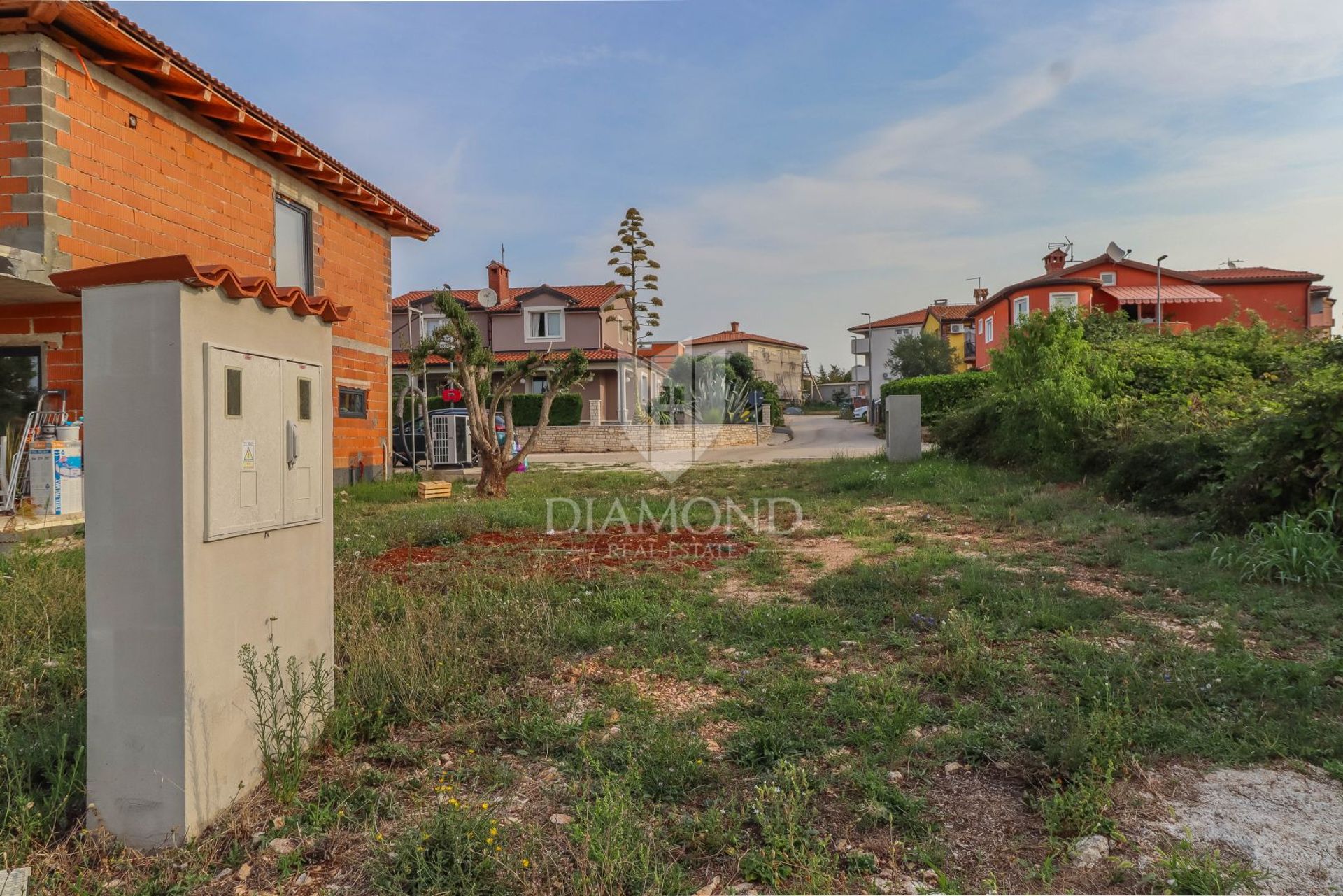 Land in Buje, Istria County 12761705