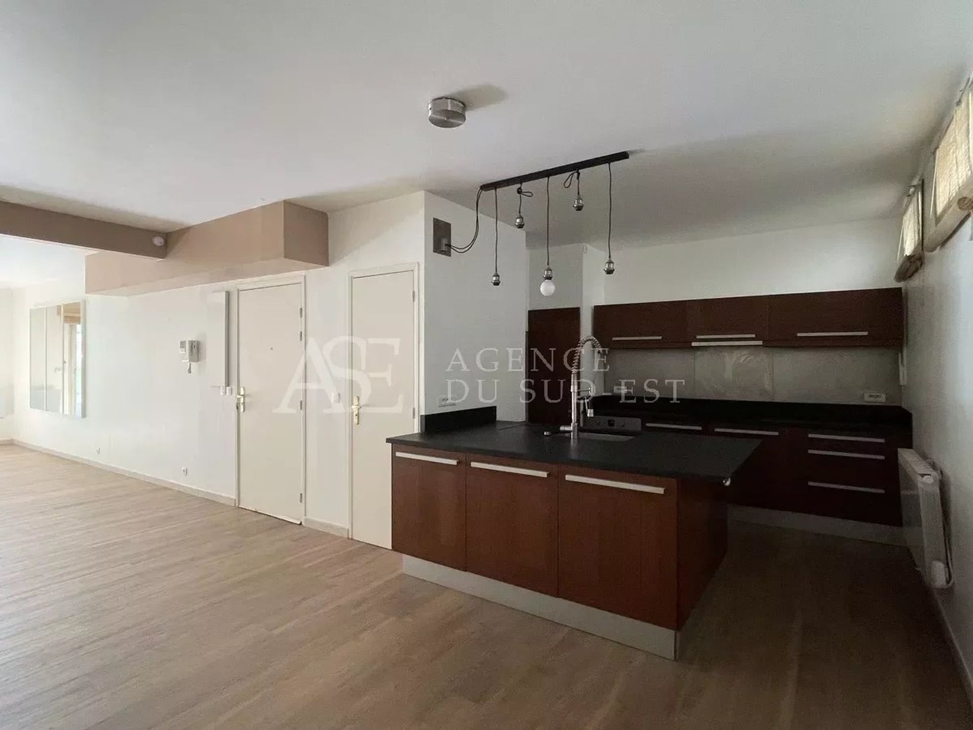 Condominium in Aix-en-Provence, Provence-Alpes-Côte d'Azur 12762129