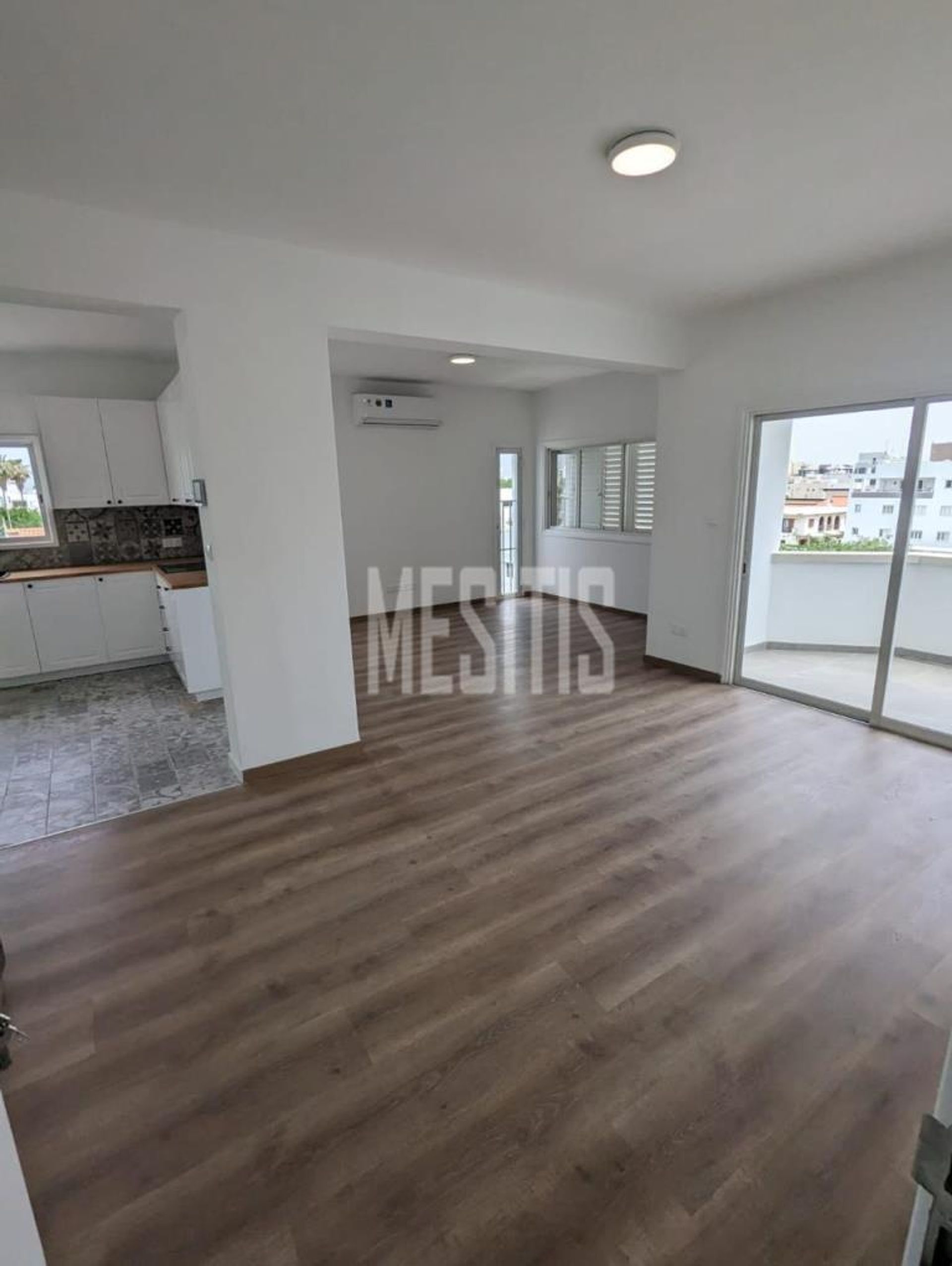 Condominio nel Egkomi, Nicosia 12762637