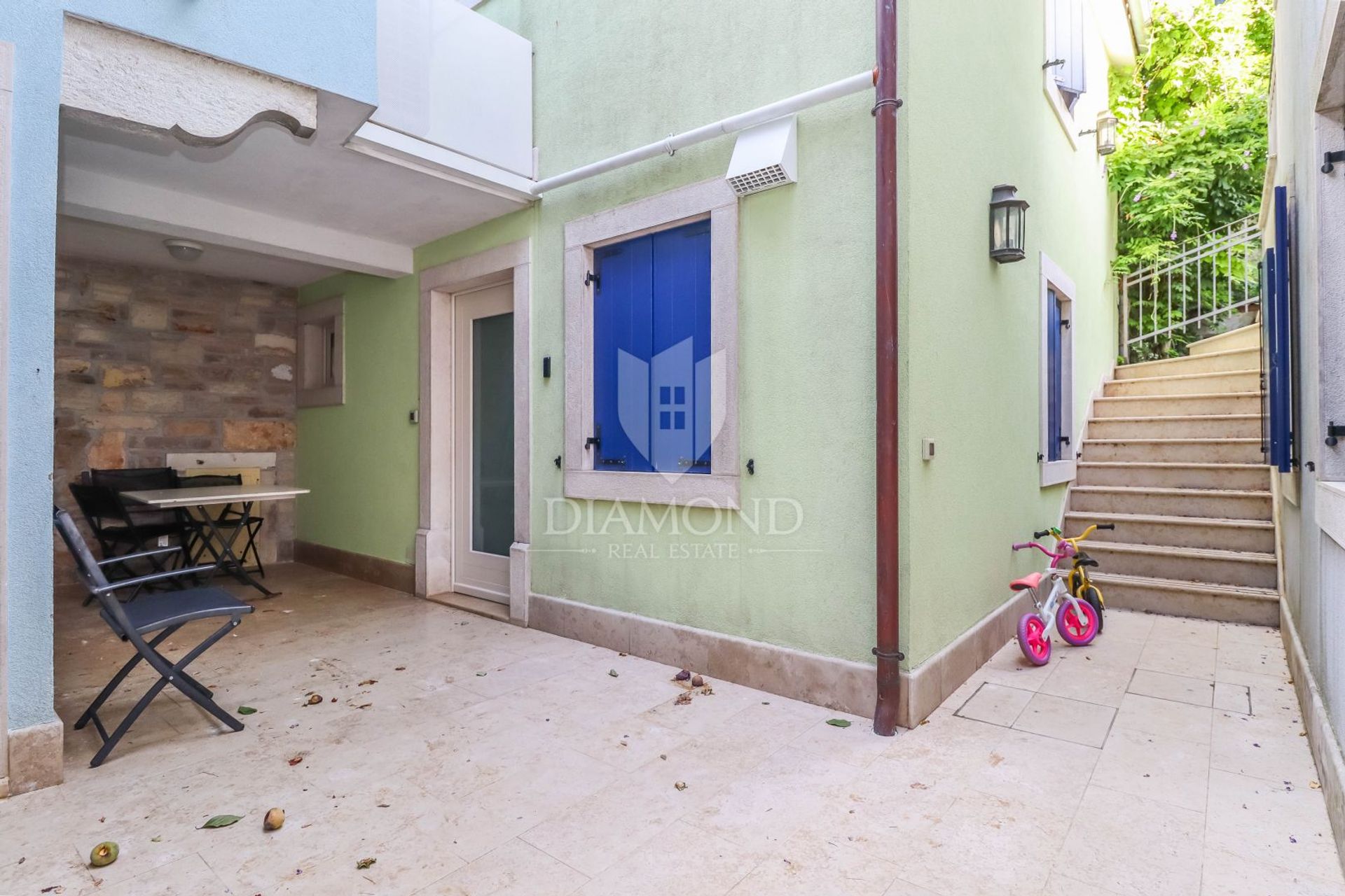 Condominio en Novigrad, Istria County 12762716