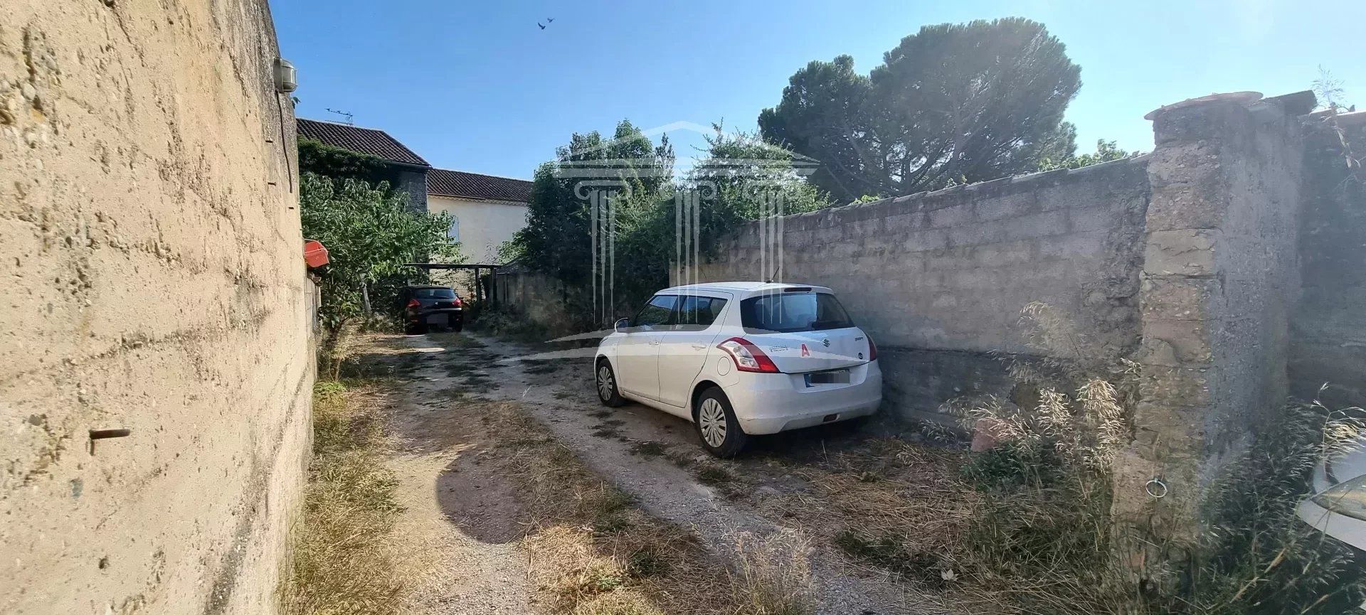 Molteplici case nel Sorgues, Vaucluse 12762971