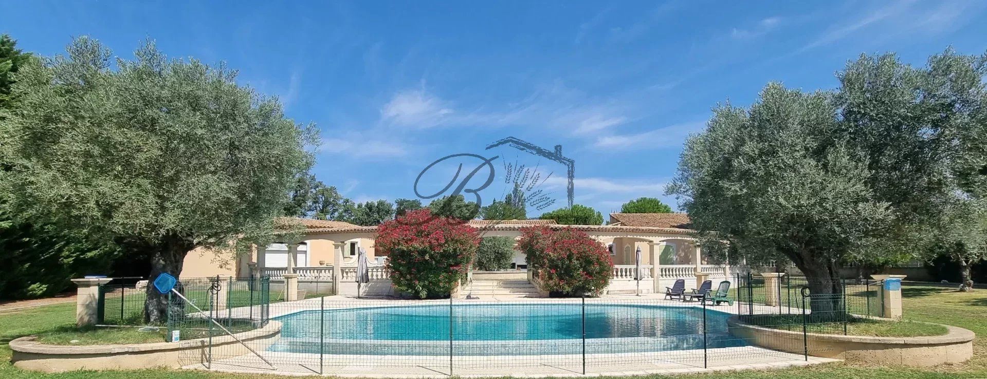 casa en Pertuis, Provence-Alpes-Cote d'Azur 12763729