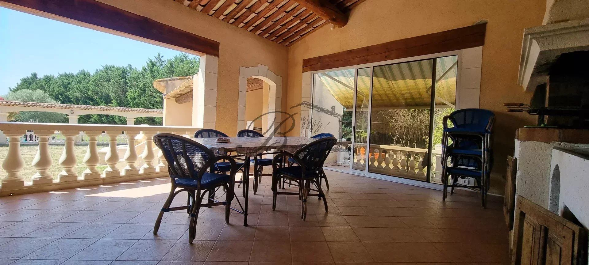 Haus im Pertuis, Provence-Alpes-Cote d'Azur 12763729