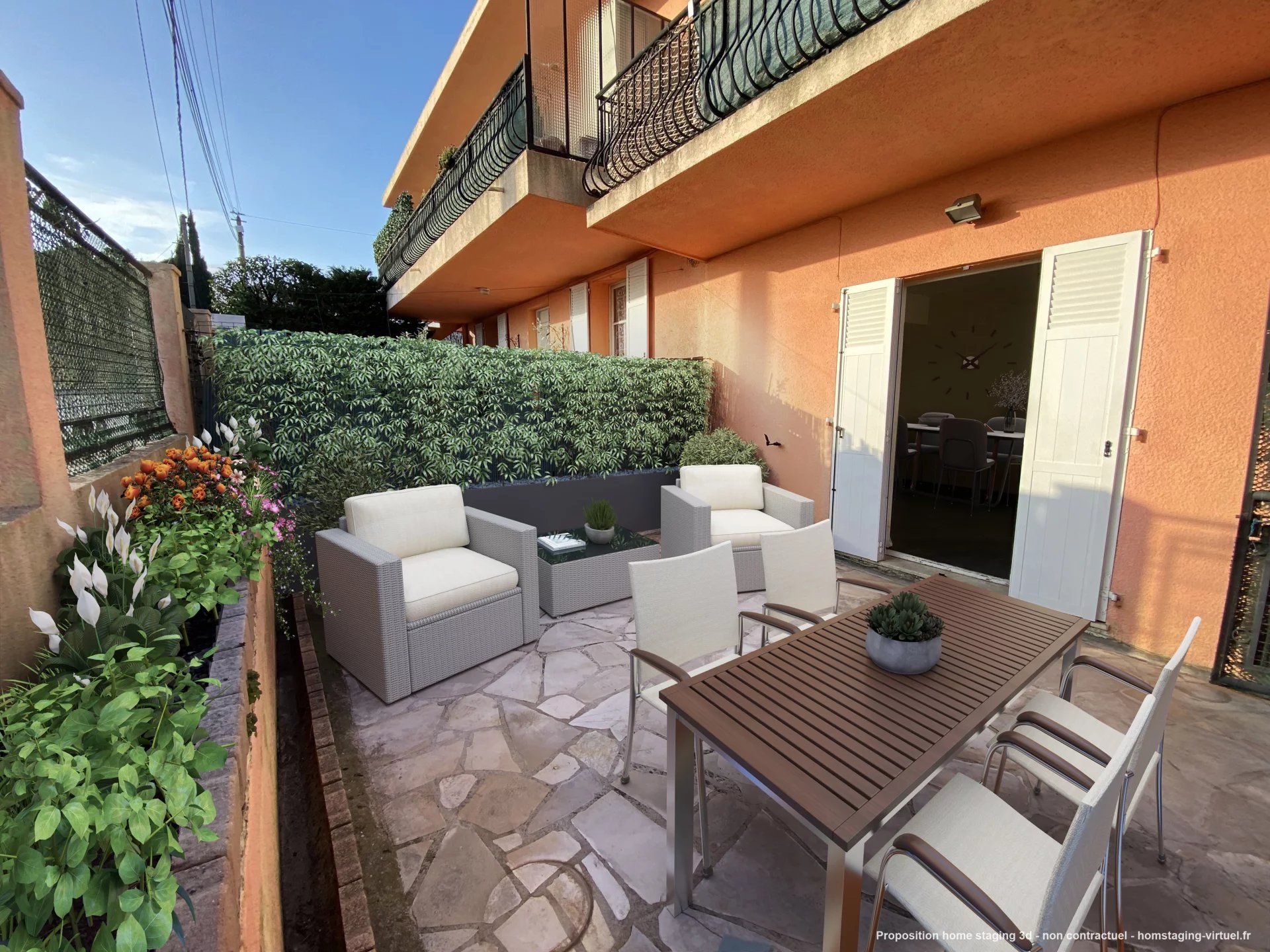 Residencial en Saint-Laurent-du-Var, Alpes-Maritimes 12763761