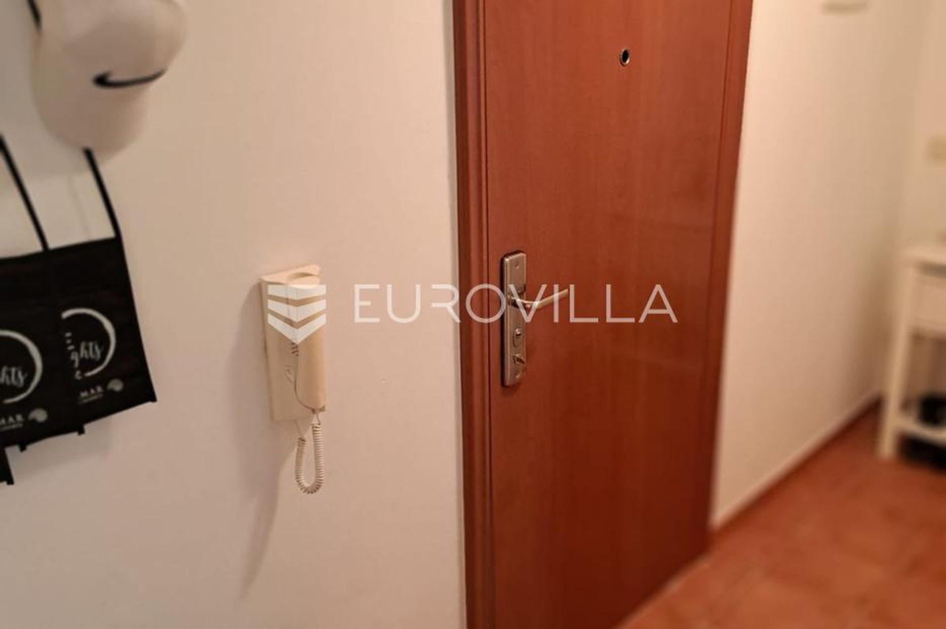 Condominium dans Poreč, Istarska županija 12763854