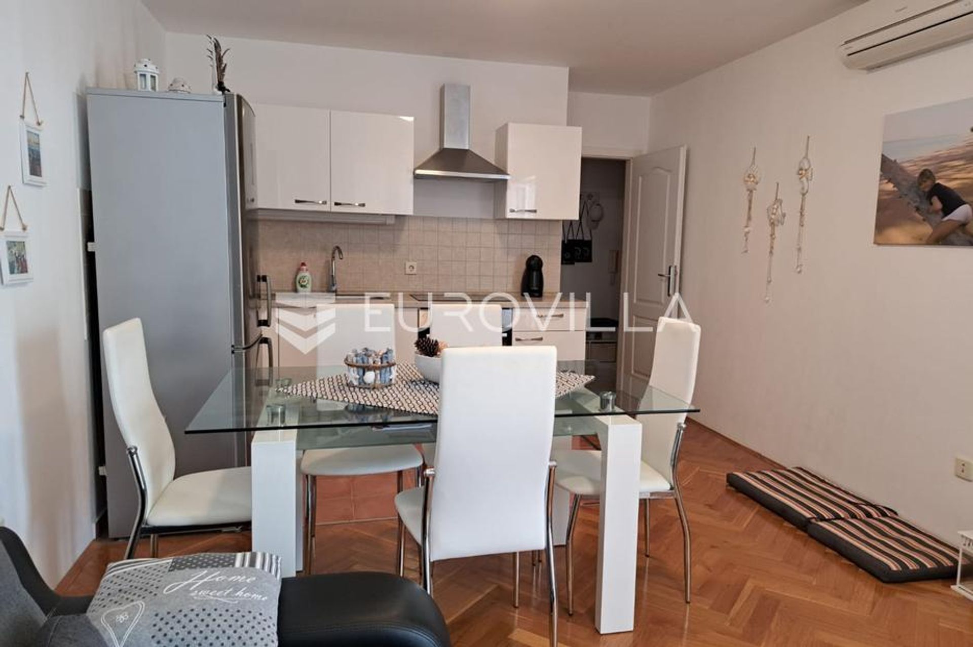 Condominium dans Poreč, Istarska županija 12763854