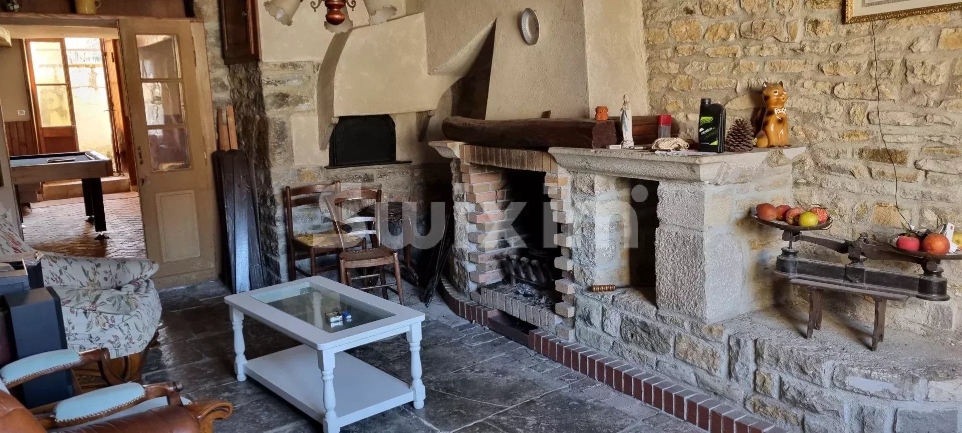 Будинок в Lons-le-Saunier, Jura 12764257