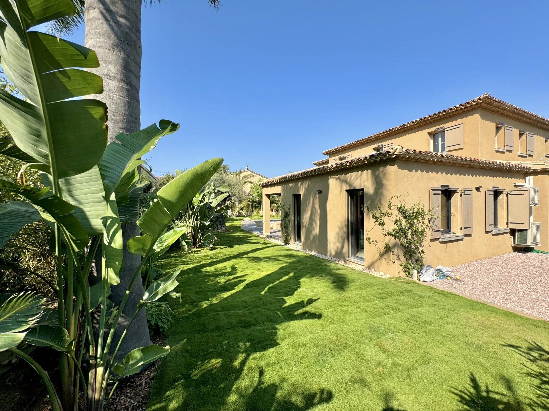 Hus i Saint-Tropez, Provence-Alpes-Cote d'Azur 12764668