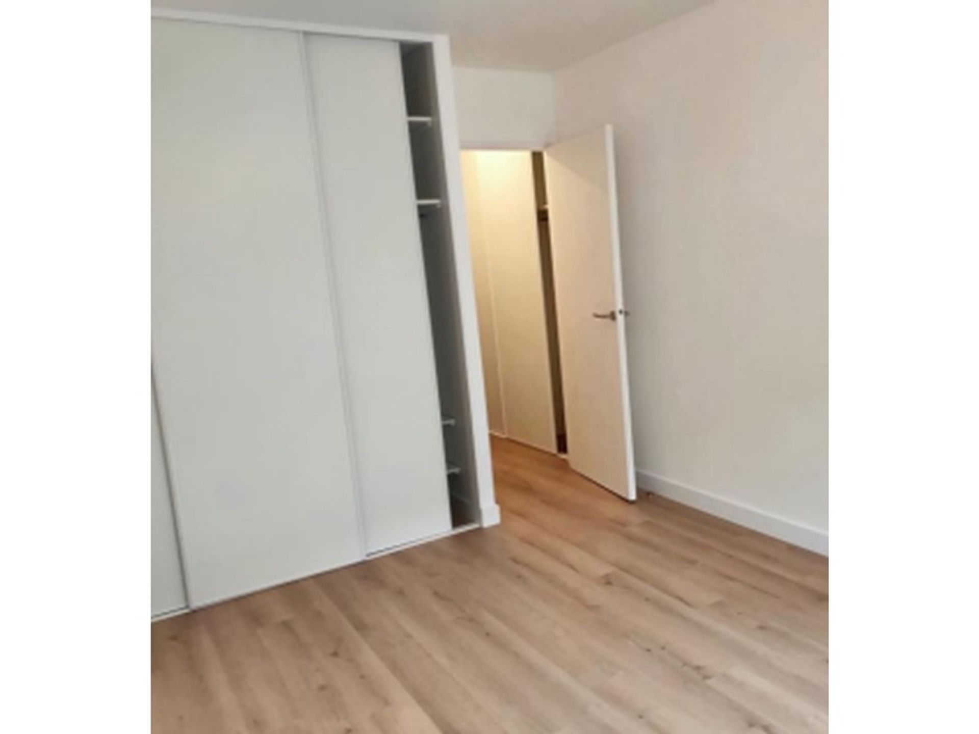 Condominium dans Vanves, Ile-de-France 12765163