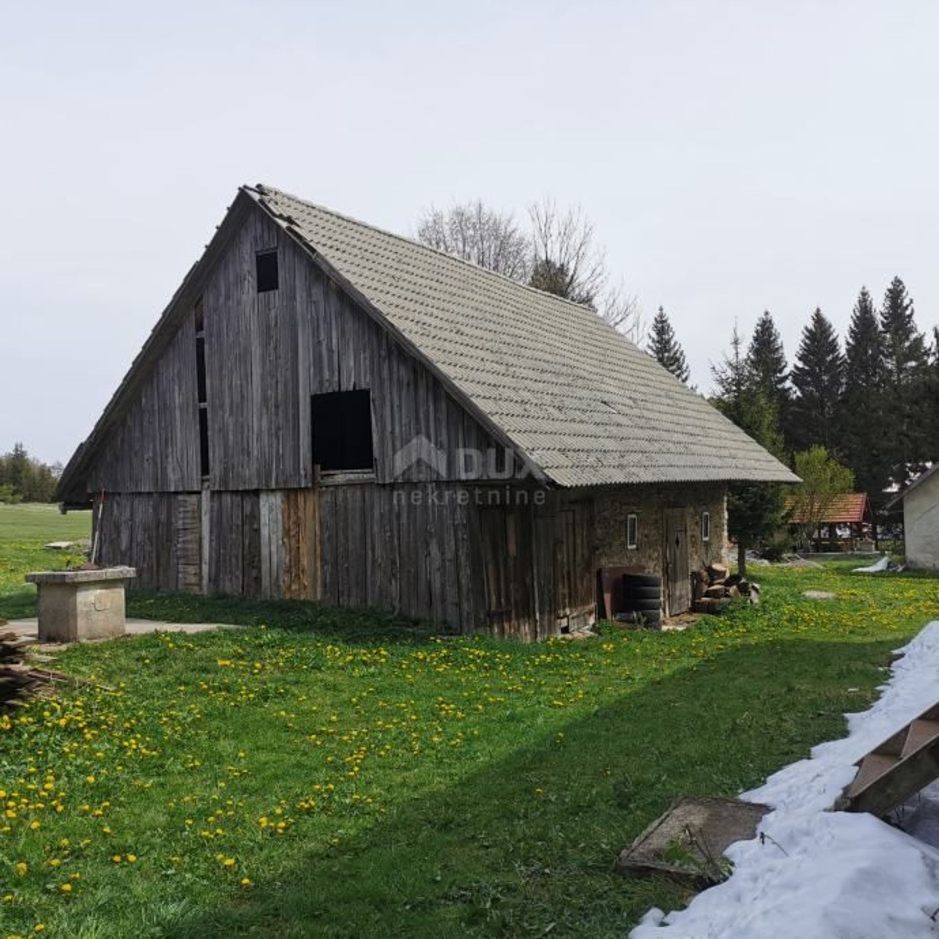 Rumah di Stari Laz, Primorje-Gorski Kotar County 12765620