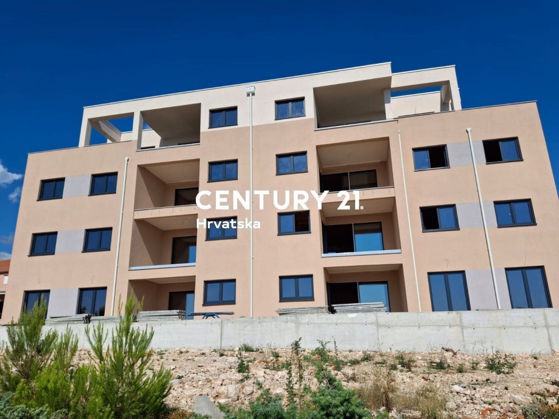 Condominium in Primošten, Šibenik-Knin County 12765736