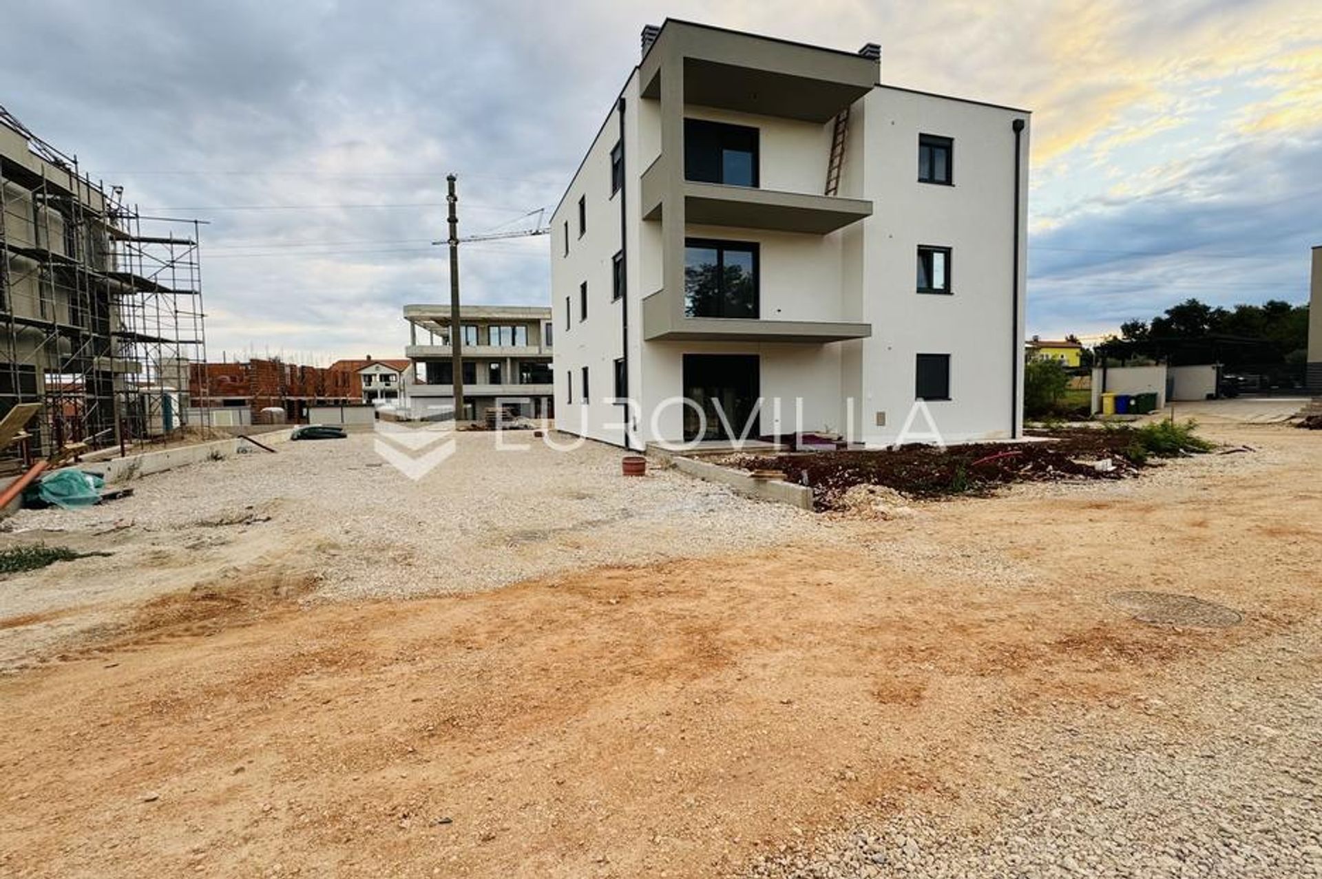 Condominium dans Umag, Istarska županija 12765903