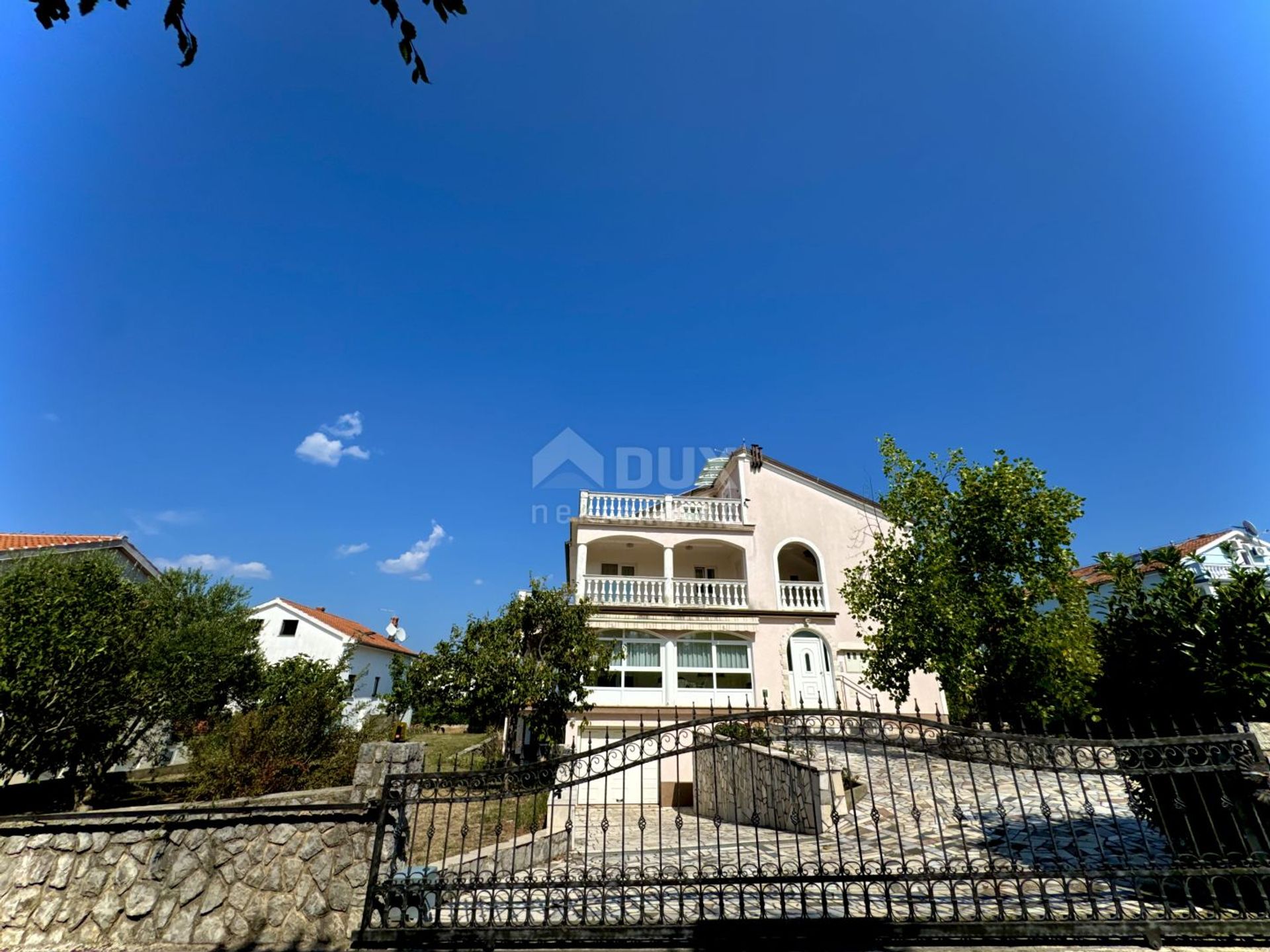 House in Bogovići, Malinska-Dubašnica, Primorje-Gorski Kotar County 12765943