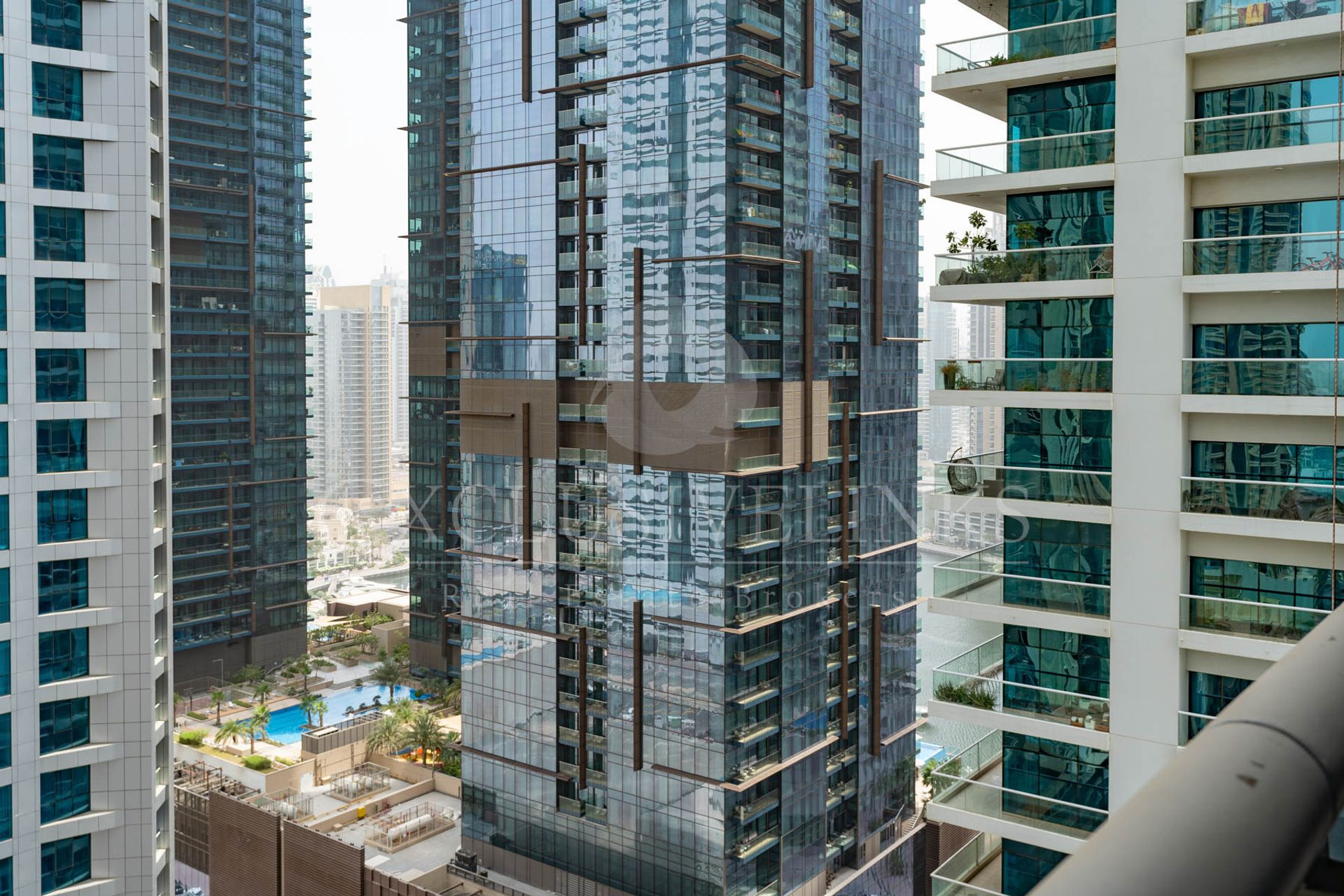 Condominium in Dubai, Dubai 12766611