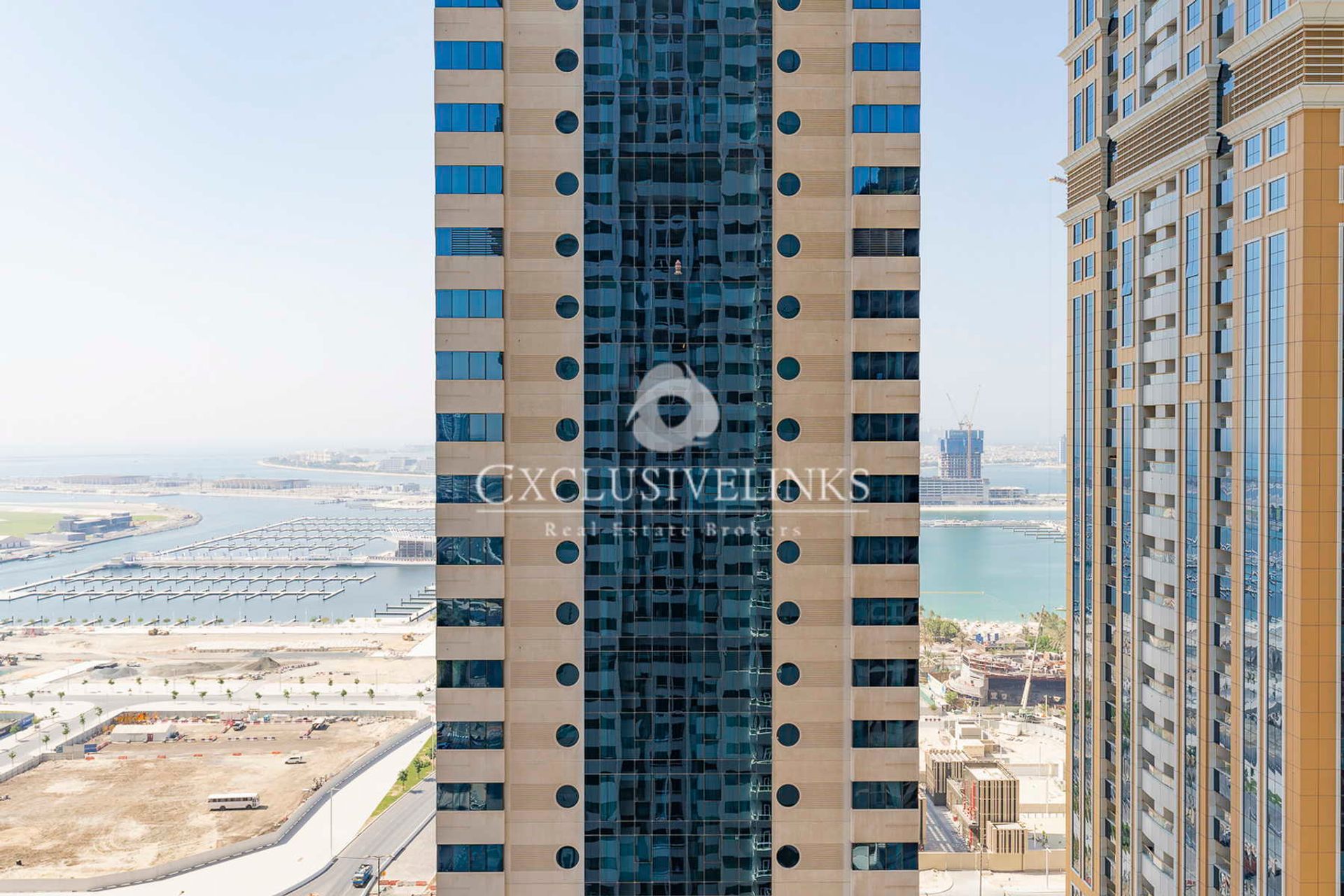 Condominium in Dubai, Dubai 12766636