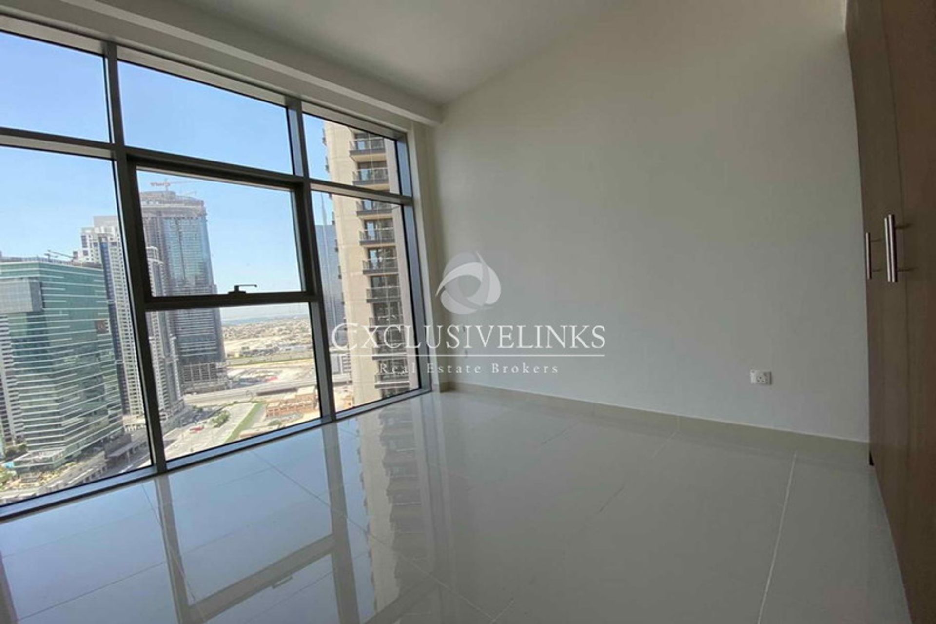 Condominium in Dubai, Dubai 12766793