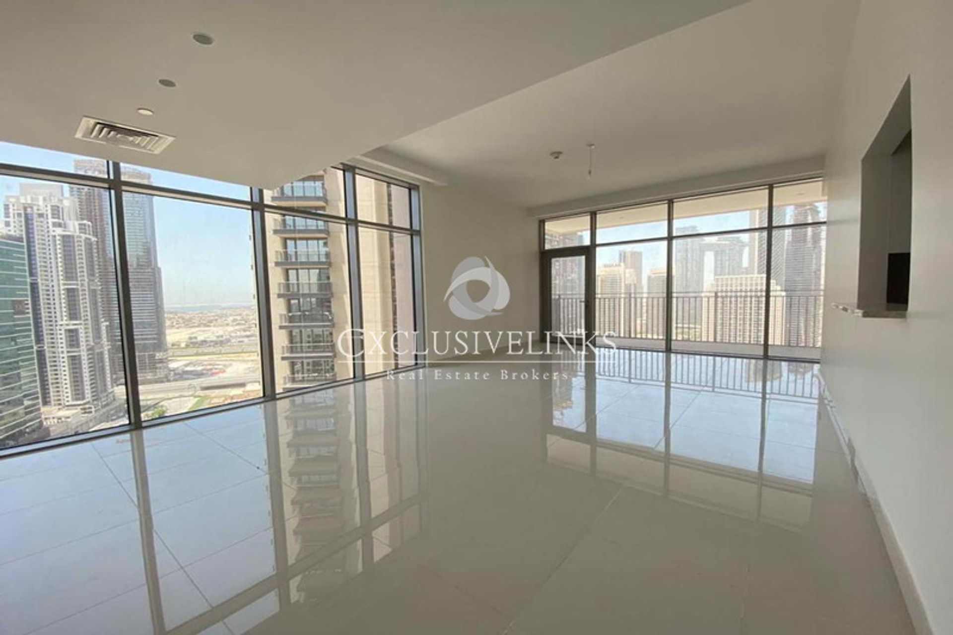 Residential in Dubai, Dubai 12766793