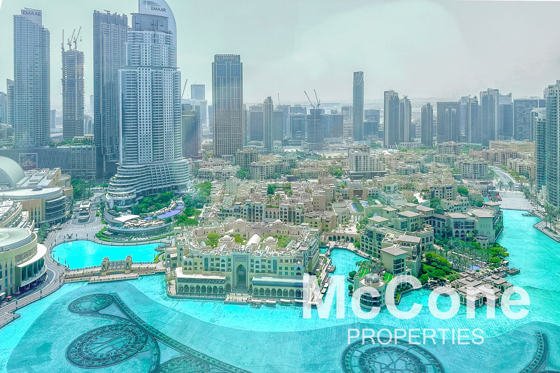 Condominium in Dubai, Dubai 12766964