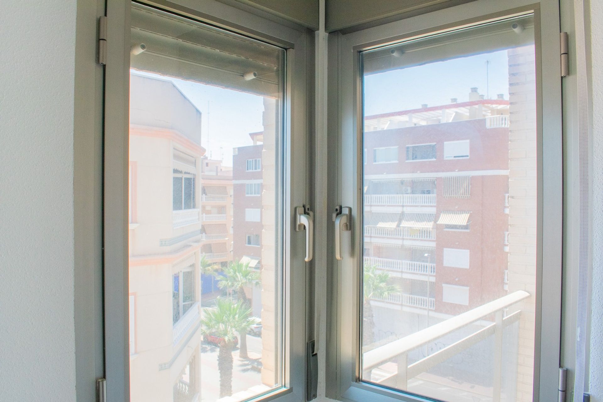 Condominium in Guardamar del Segura, Comunidad Valenciana 12767005