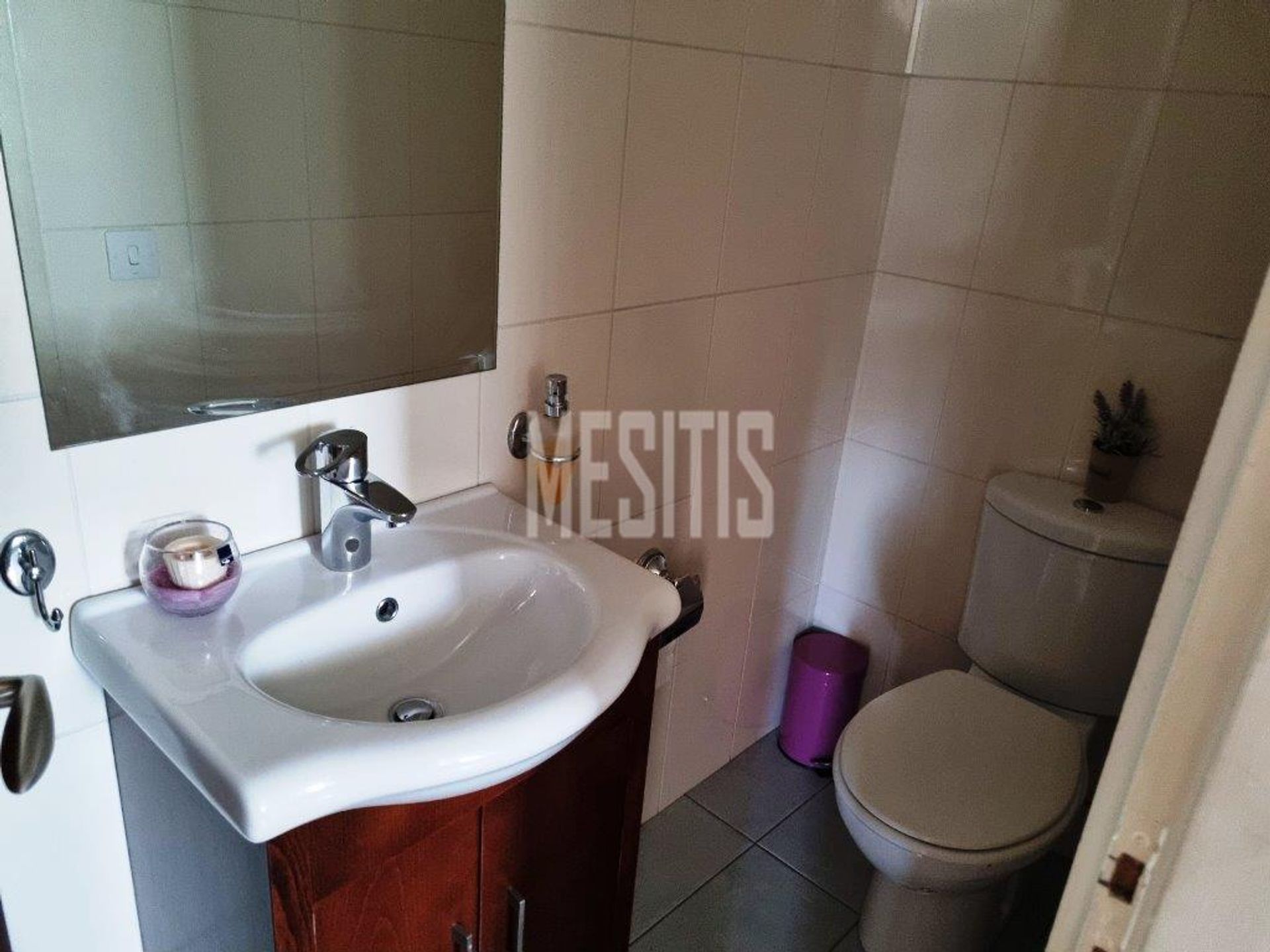 Condominio en Nicosia, Lefkosia 12767724