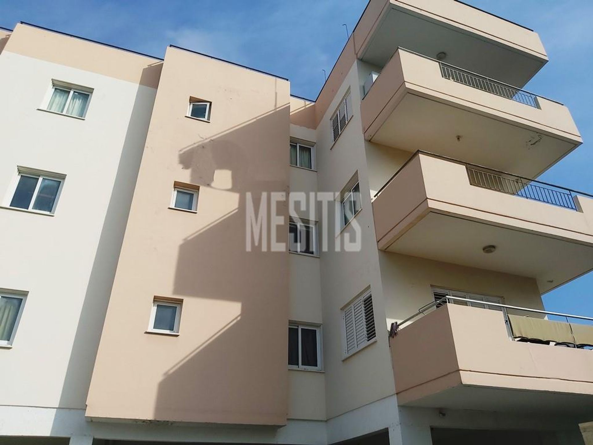 Condominium in Latsia, Nicosia 12767730