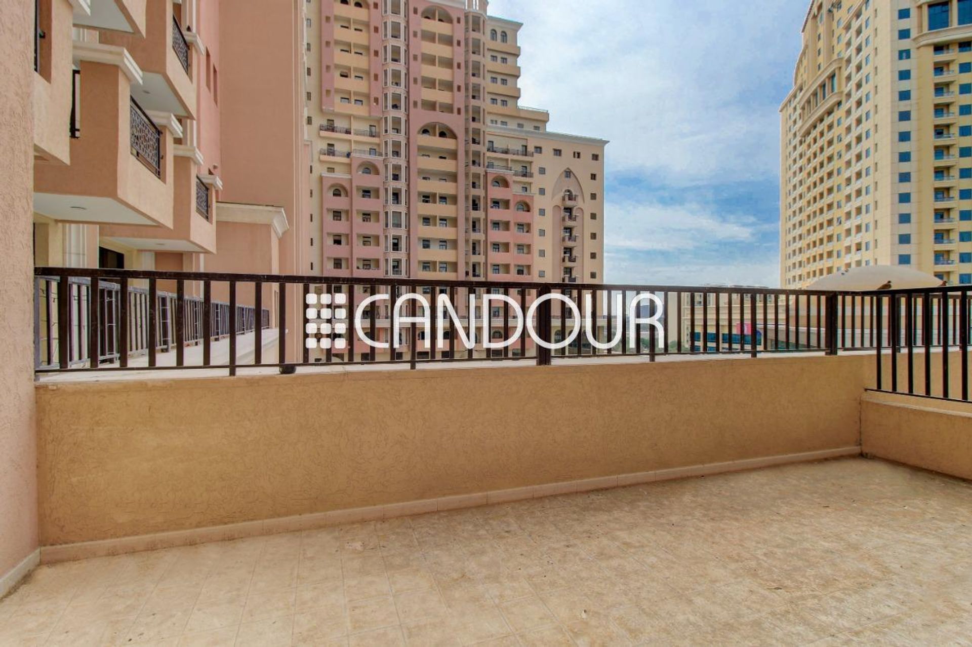 Condominium in Dubai, Dubai 12768783