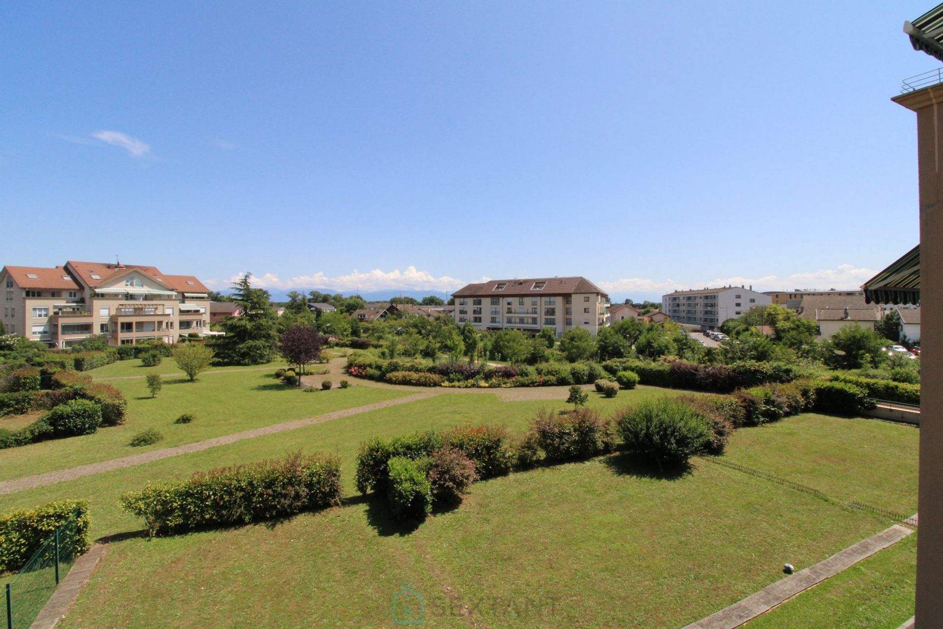 Condomínio no Divonne-les-Bains, Auvergne-Rhône-Alpes 12769303