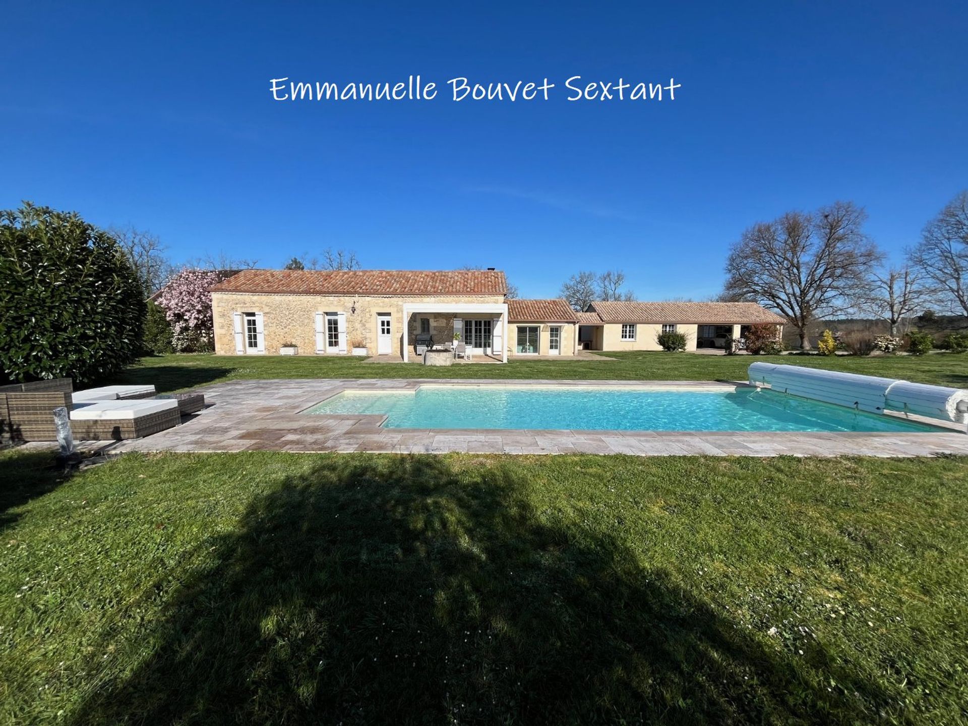 Residential in Bergerac, Nouvelle-Aquitaine 12769362