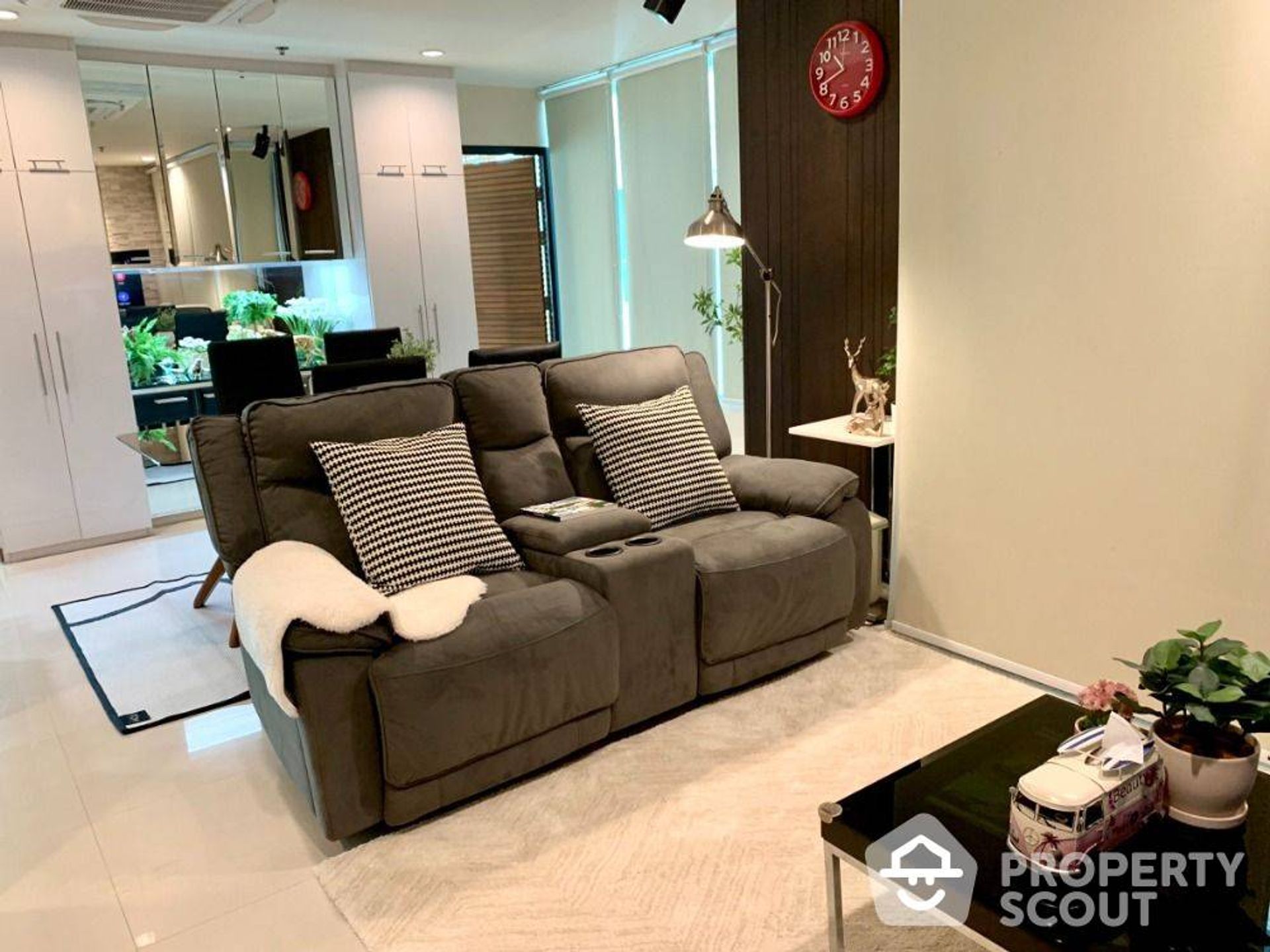 Condominium in Ban Na Song, Krung Thep Maha Nakhon 12770024